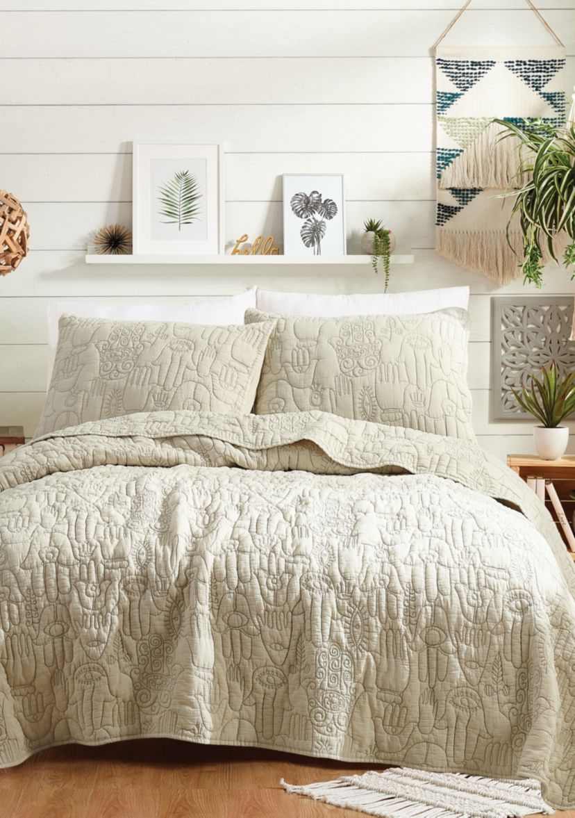 Hamsa Quilt Set by Jungalow