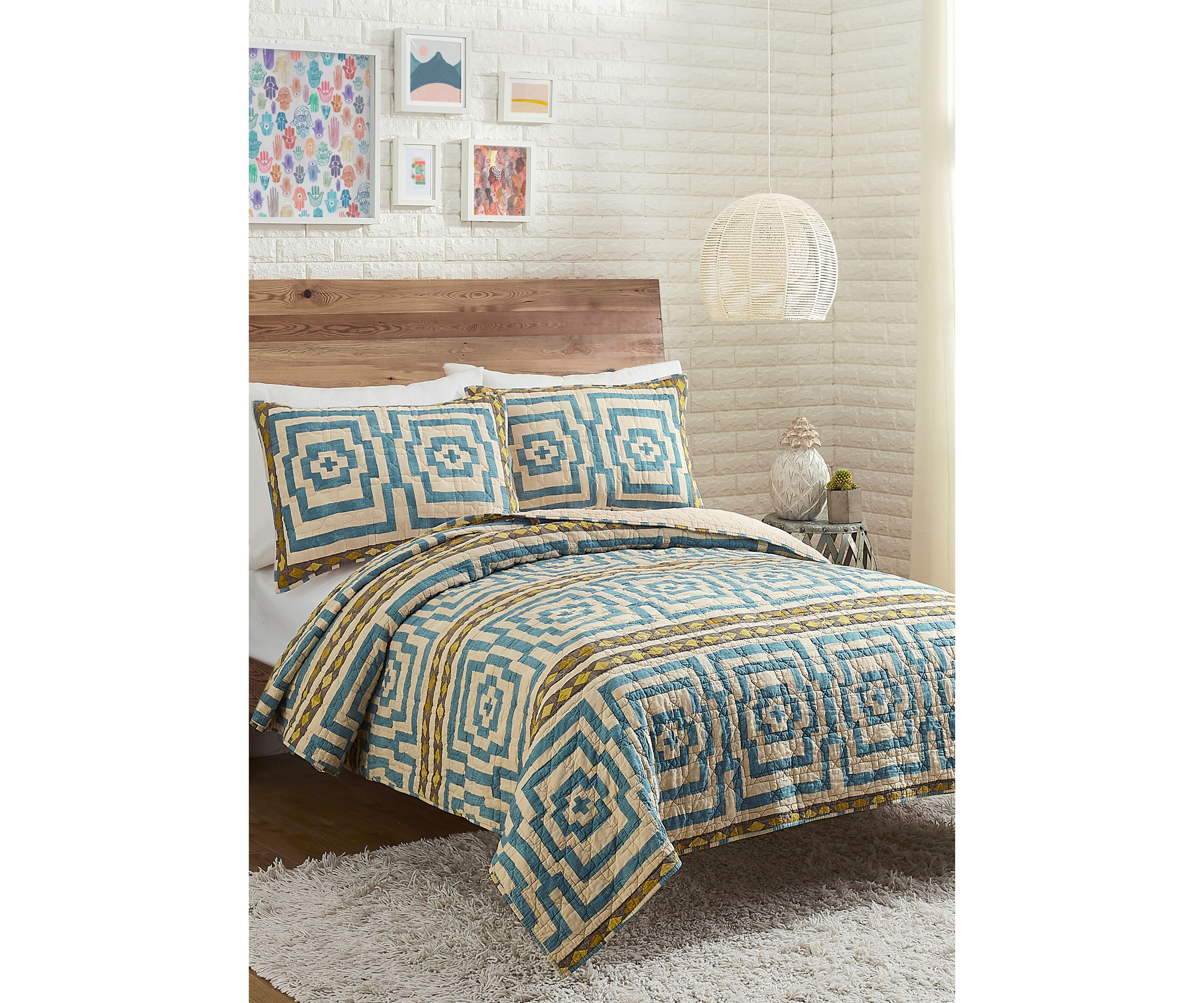 Hypnotic Blue Quilt Set