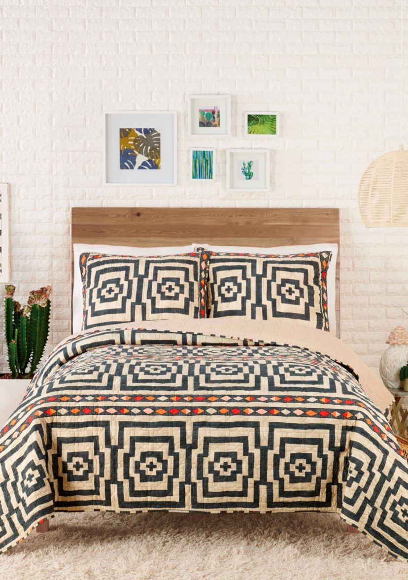 Hypnotic Quilt Set