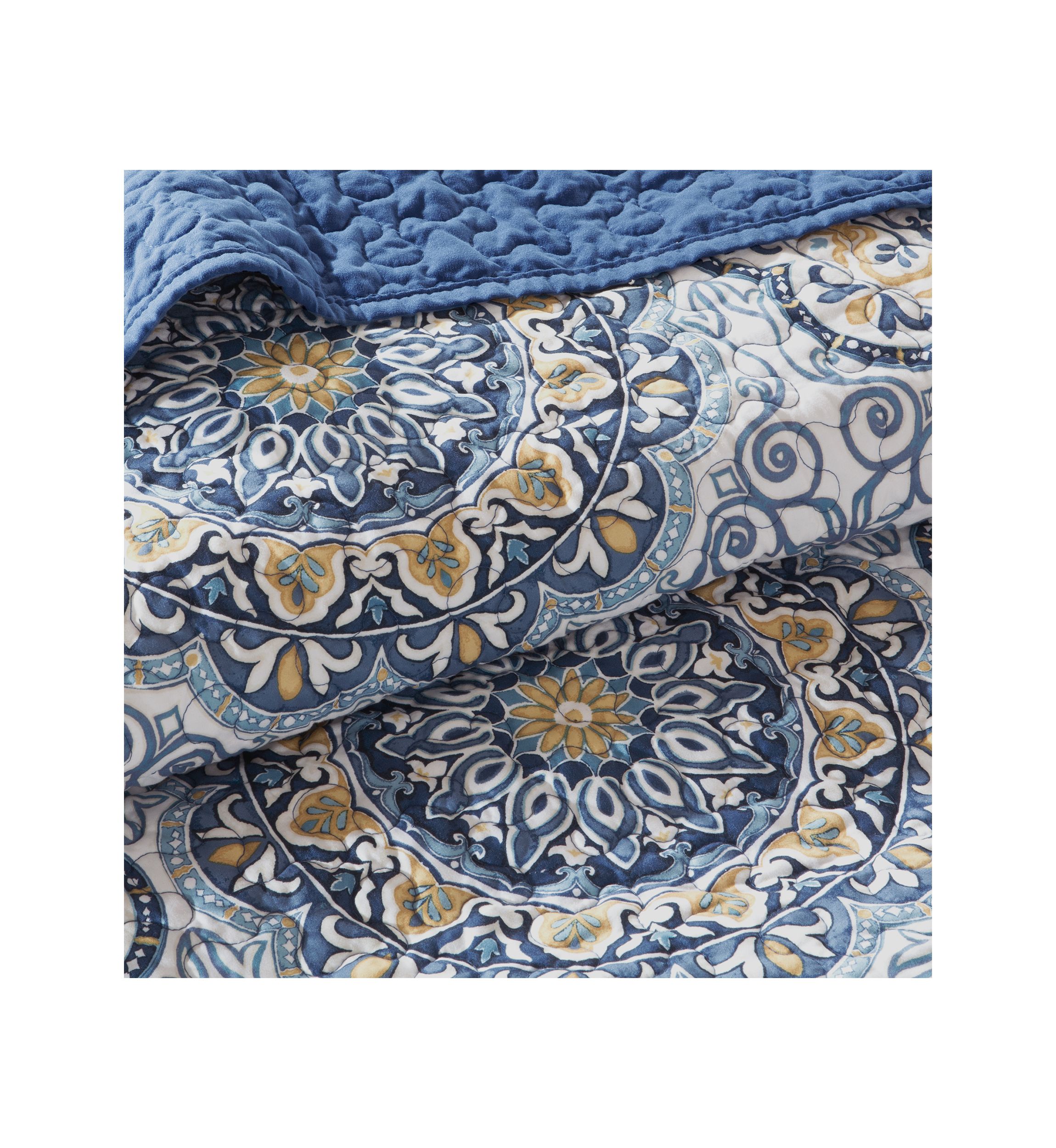 Tangiers 6 Piece Blue Coverlet Set