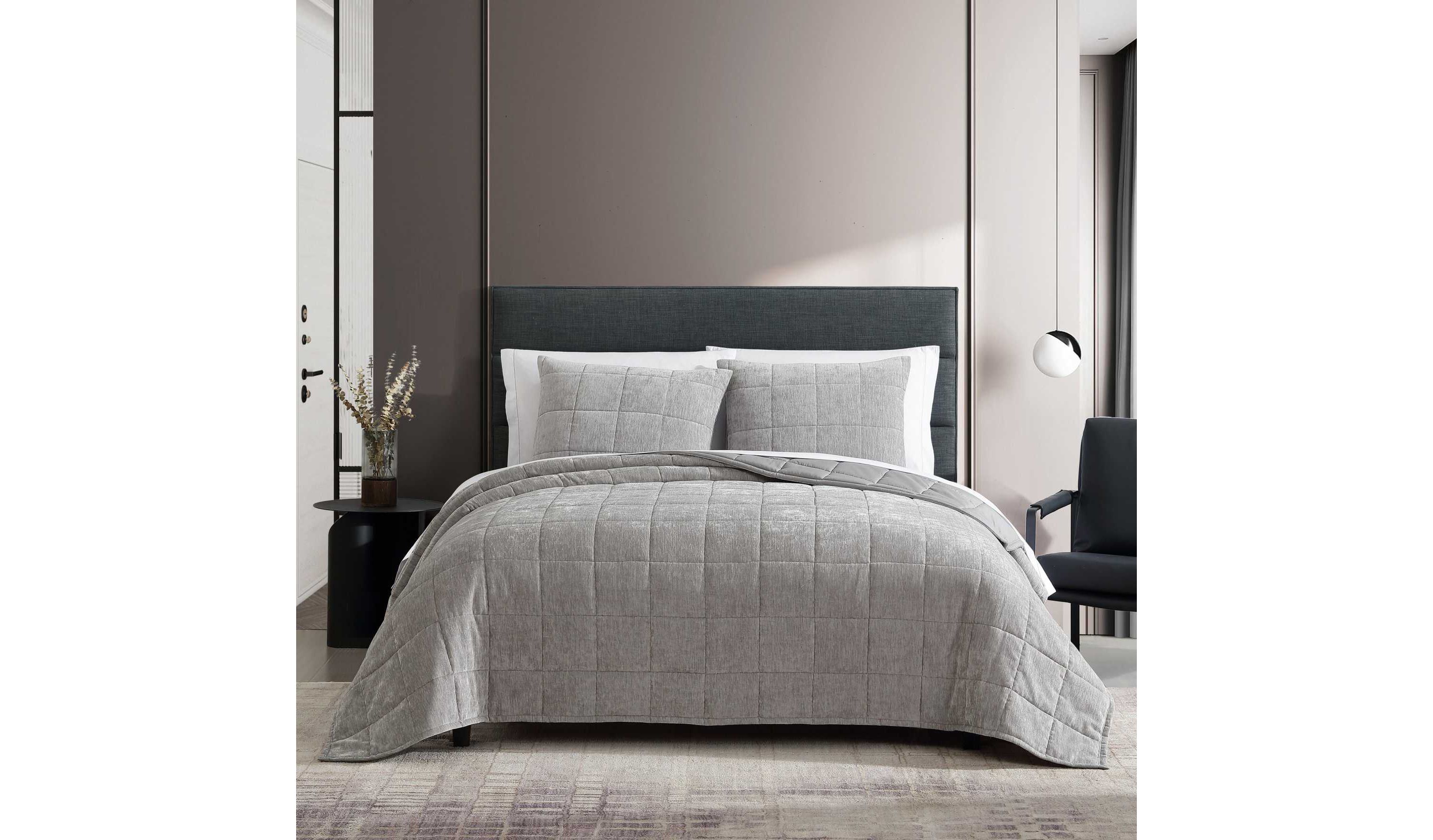 Chenille Box Solid Microfiber Quilt Set