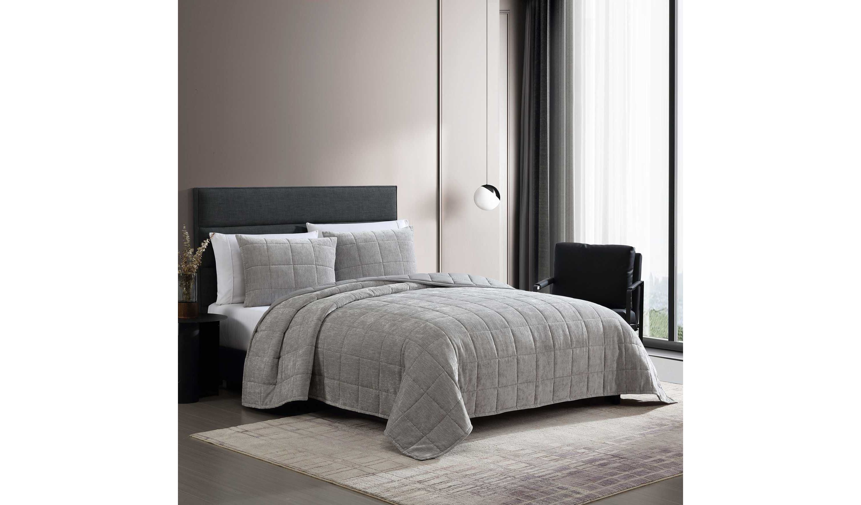 Chenille Box Solid Microfiber Quilt Set