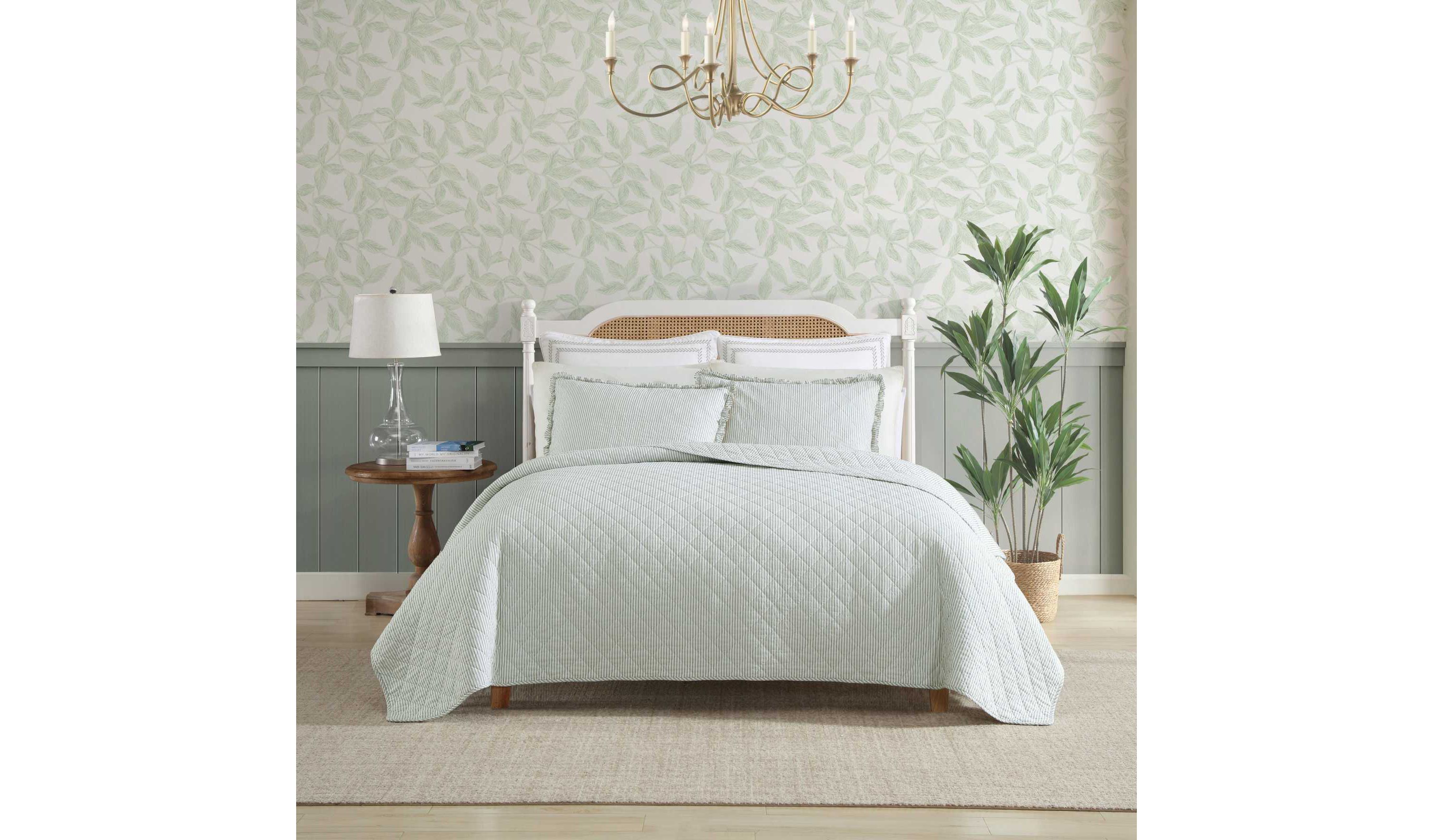 Oxford Stripe Cotton Quilt Set