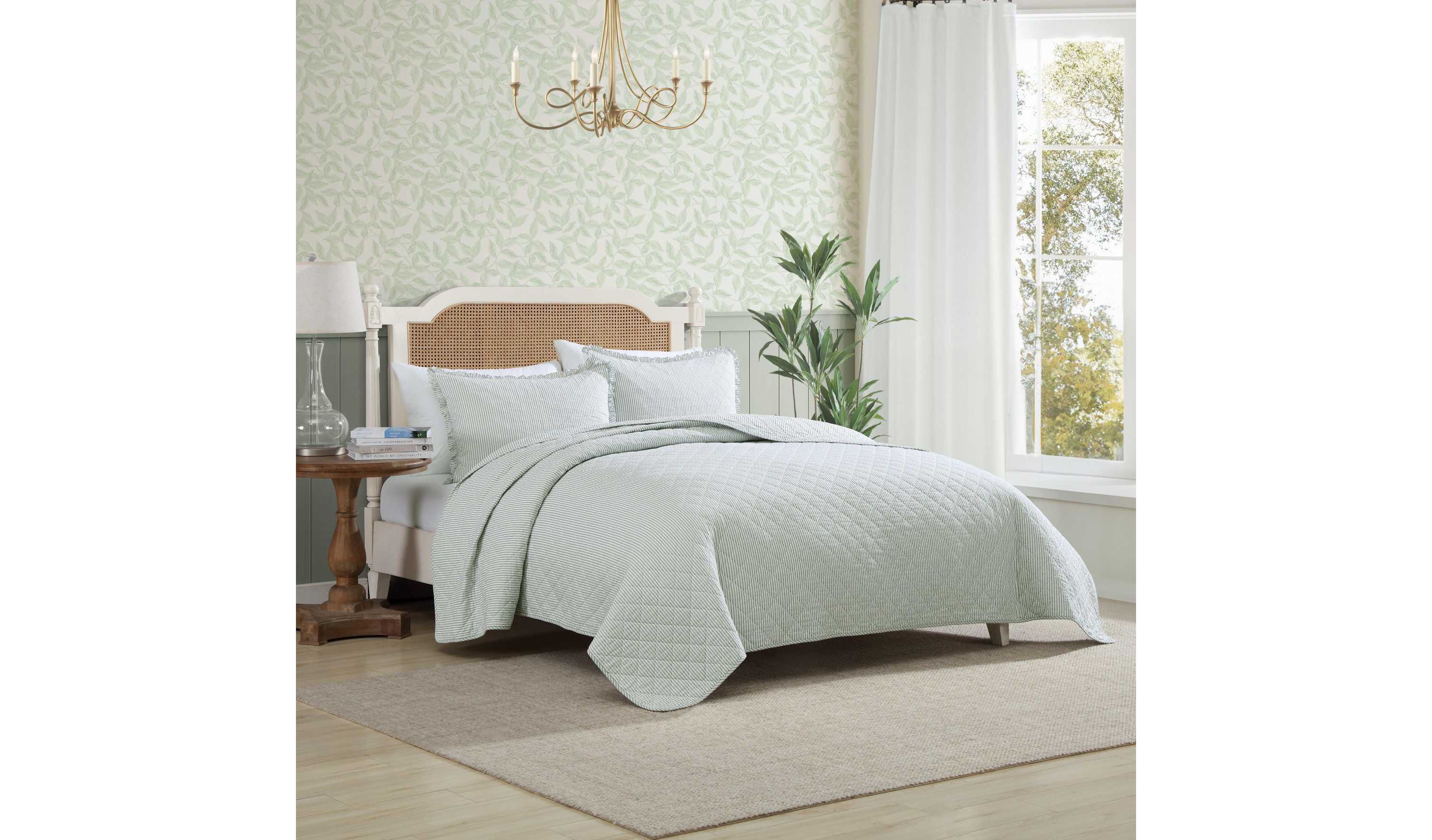 Oxford Stripe Cotton Quilt Set