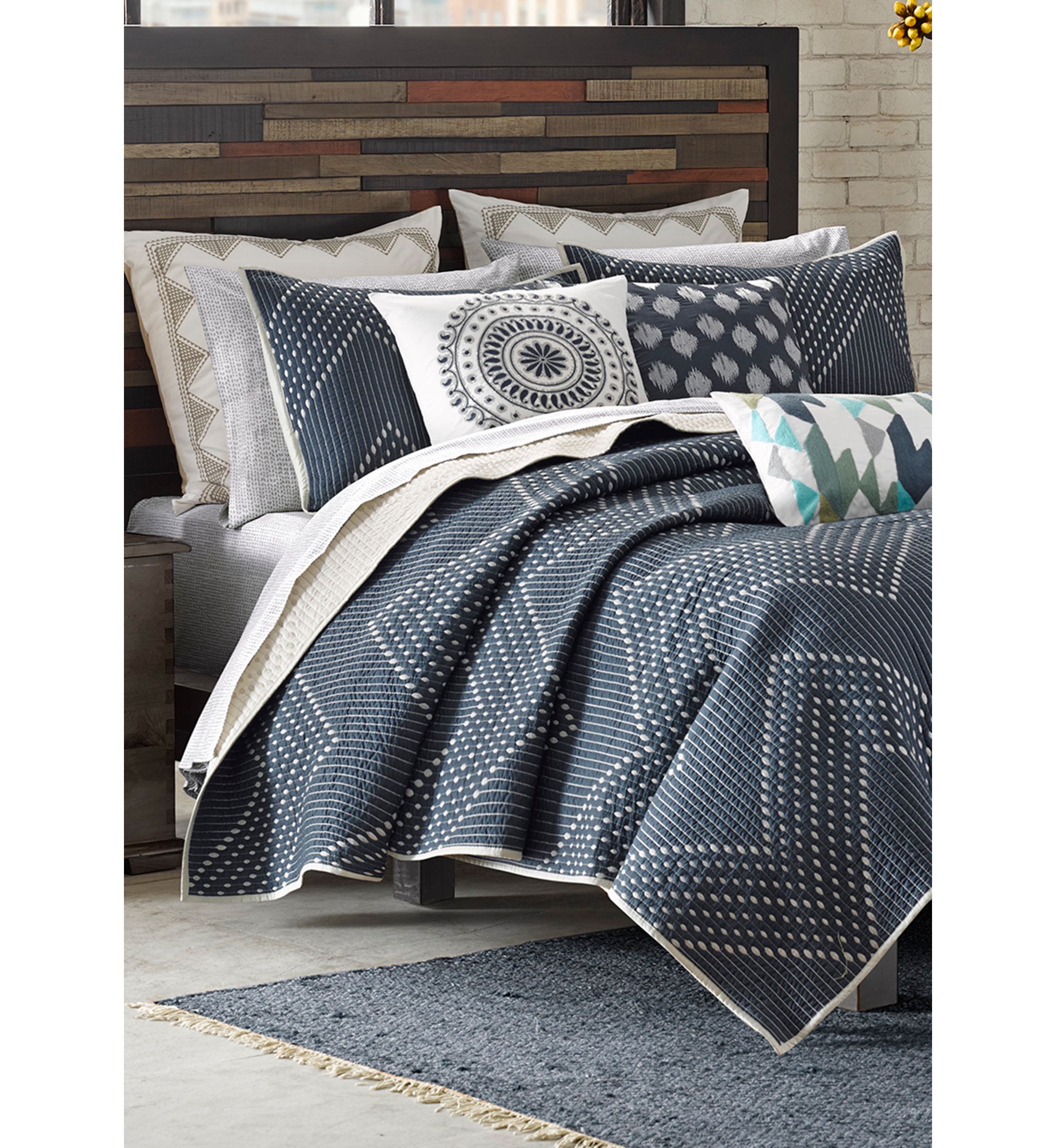 Pomona Cotton Embroidered 3 Piece Quilt Set