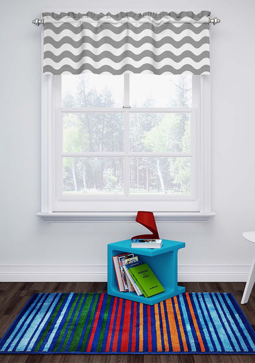 My Scene Thermaback Blackout Wavy Chevron Valance