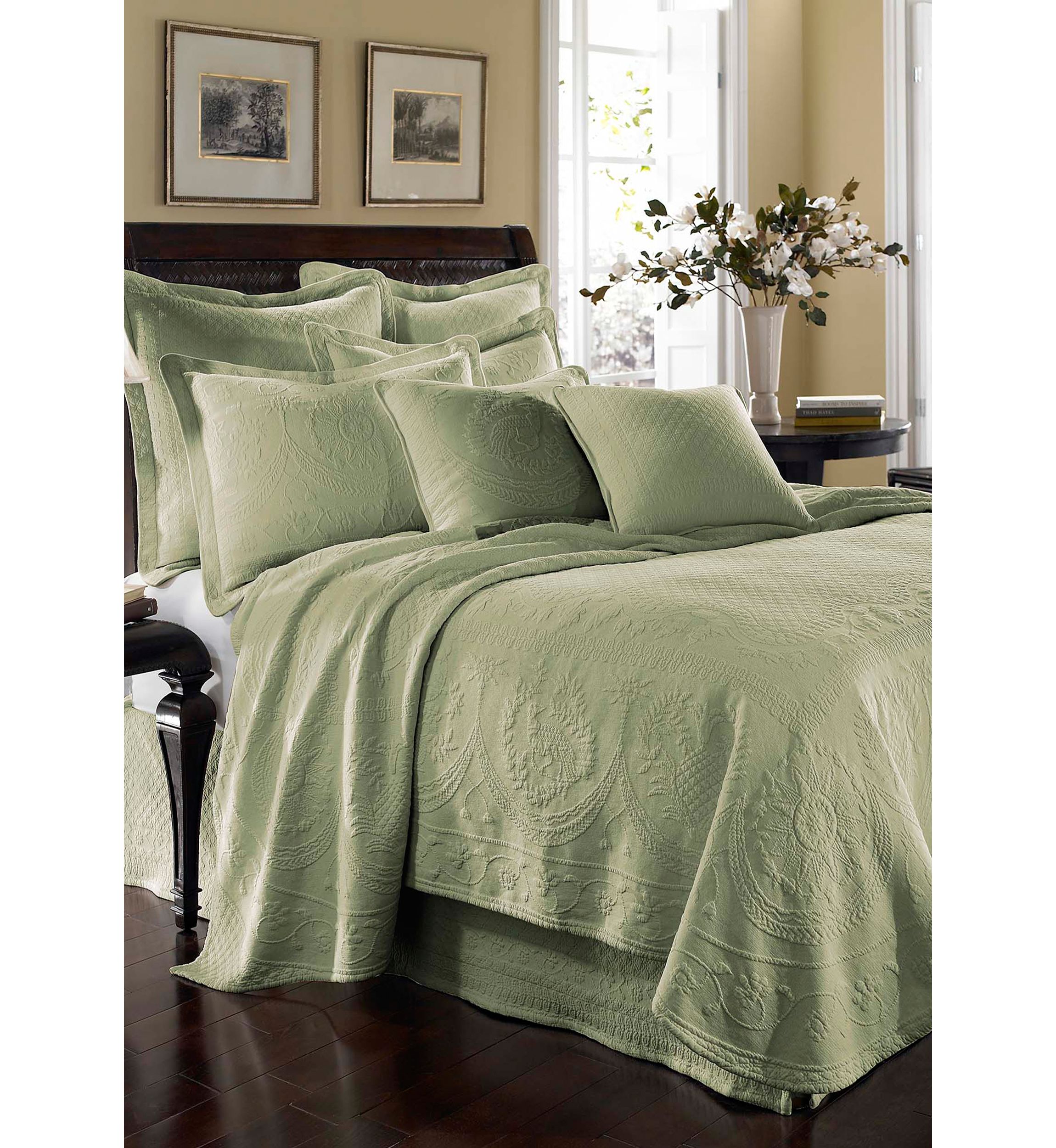 King Charles Matelasse King Coverlet