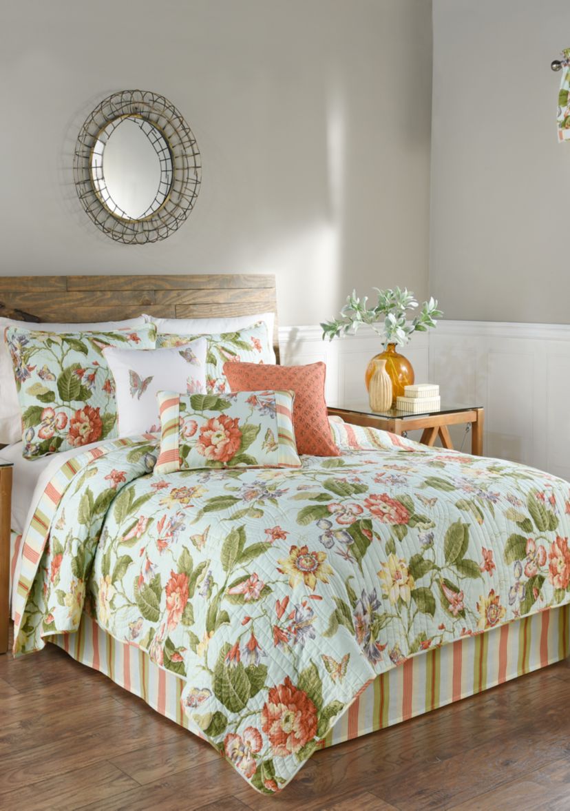 Laurel Springs Quilt Set
