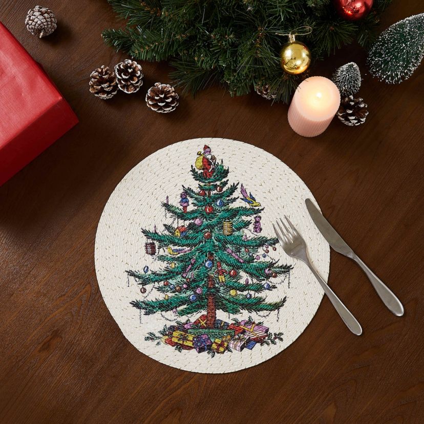 Christmas Tree 4-pc. Round Placemats