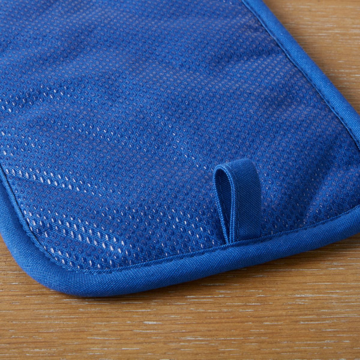 Amber Floral Oven Mitt and Pot Holder Set