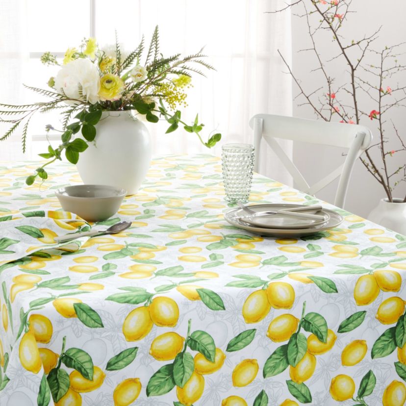 Lots of Lemons White/Yellow Tablecloth
