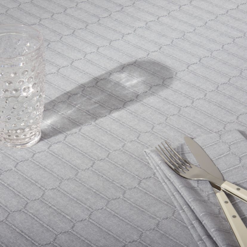 Honeycomb Modern Farmhouse Tablecloth