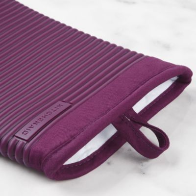 Ribbed Soft Silicone Oven Mitt Set