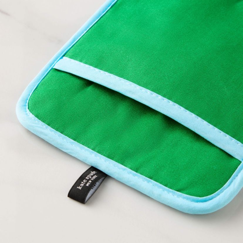 Spade Flower Soft Silicone 2-Pack Pot Holder Set