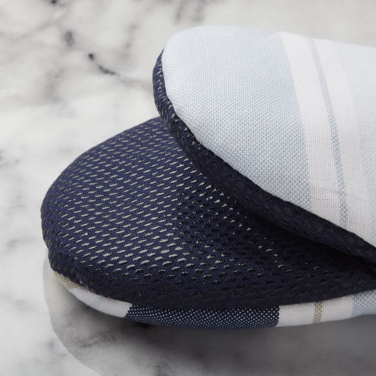 Thin Stripe Mini Mitt Set