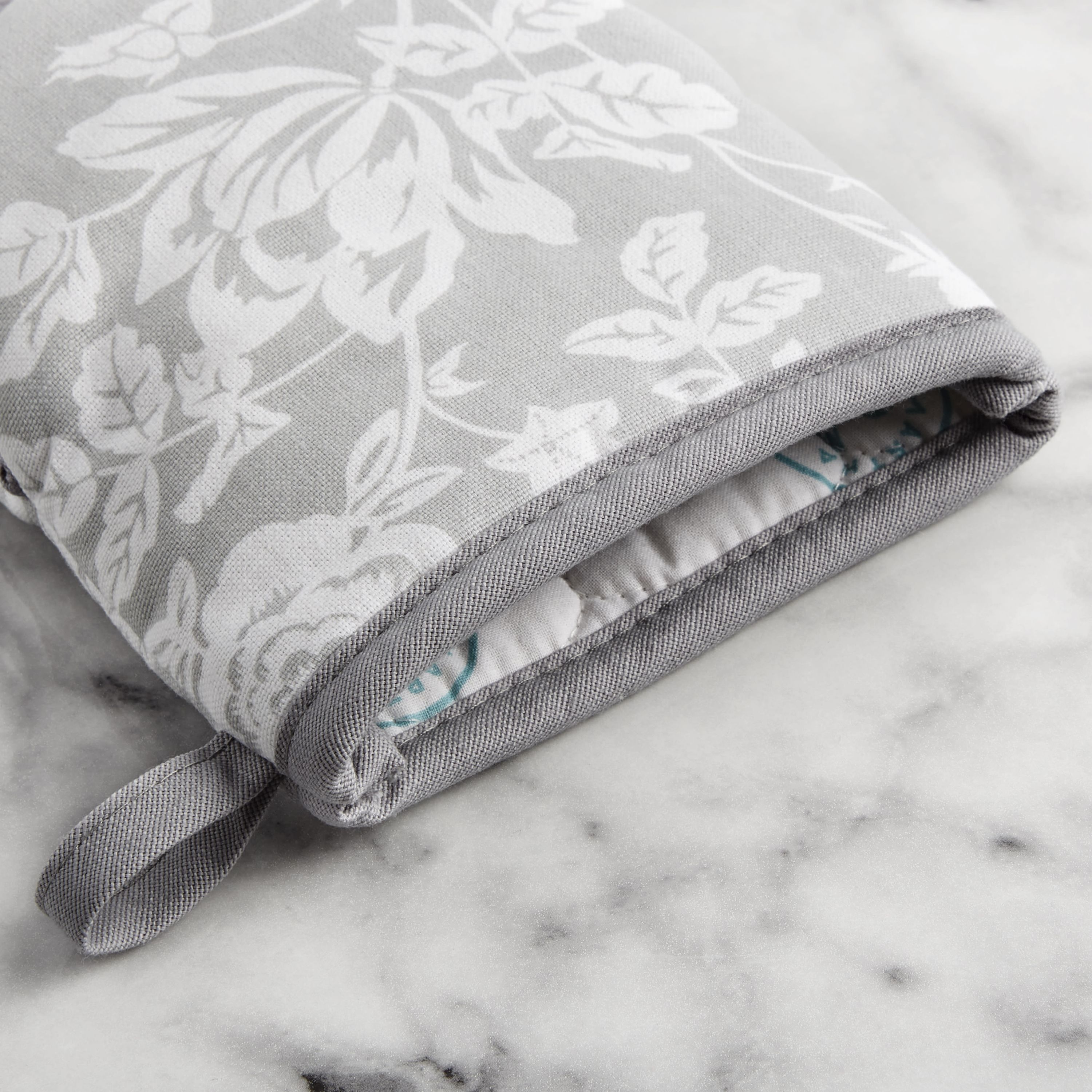 Floral Vine Mini Mitt Set