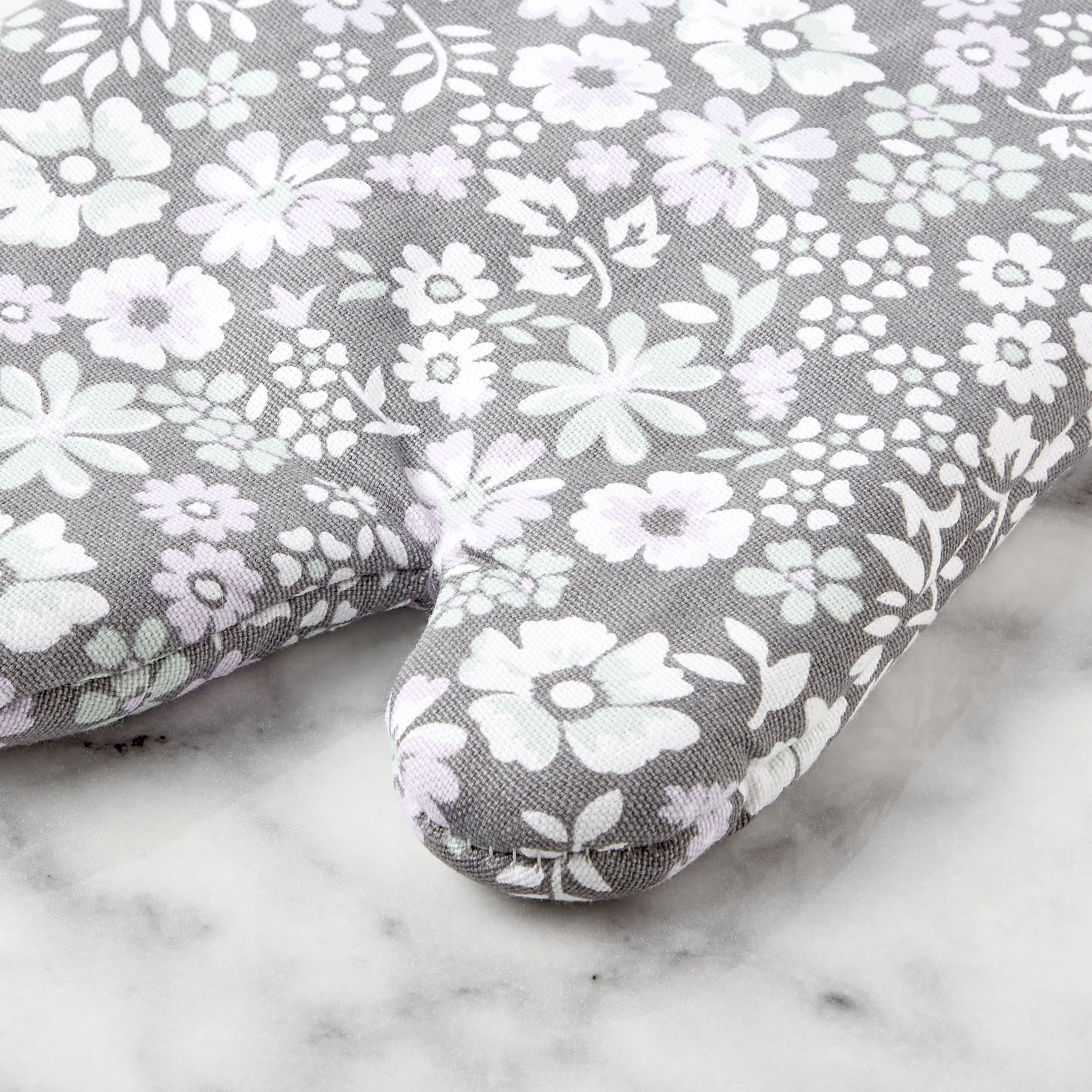 Ditsy Floral Oven Mitt Set