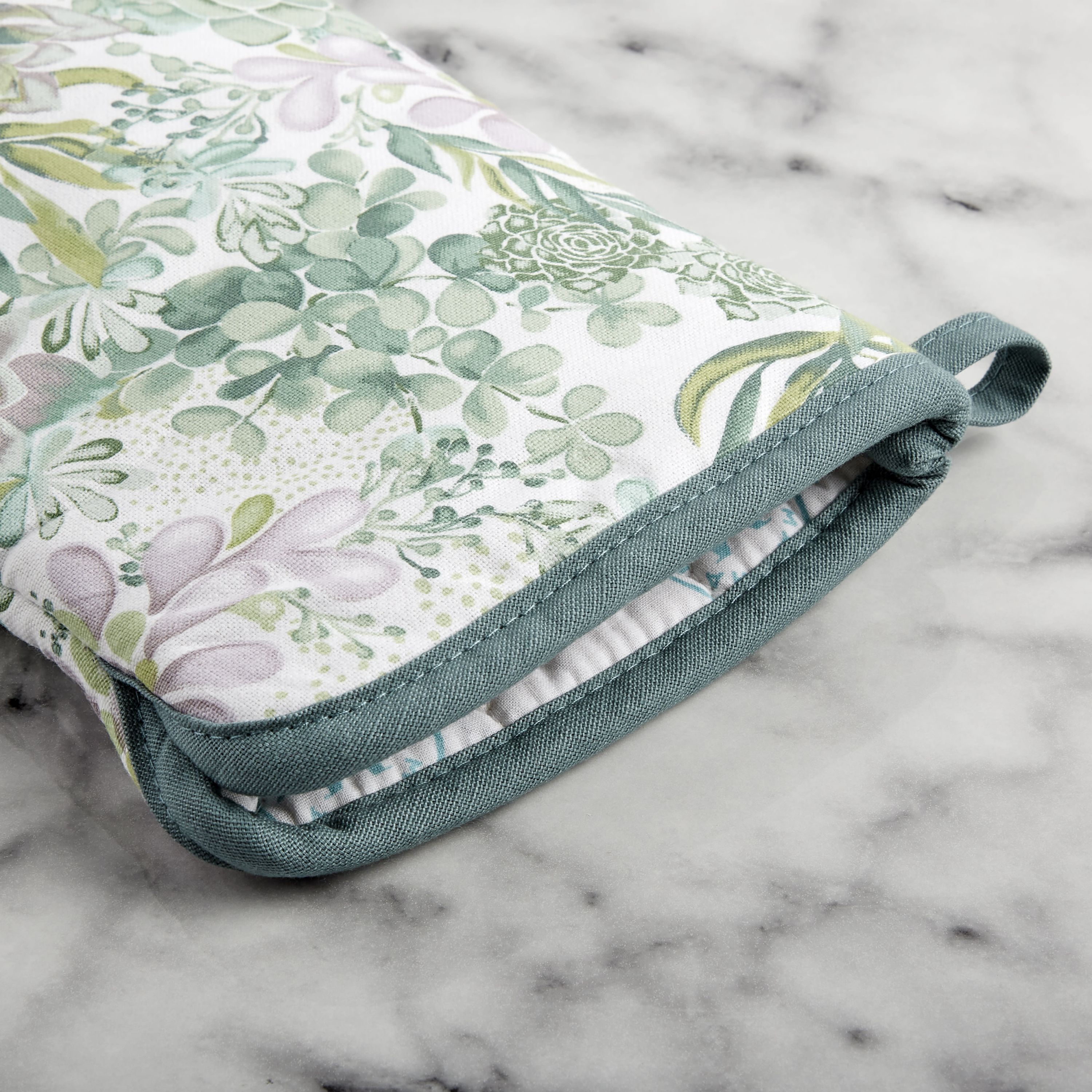 Succulents Oven Mitt Set