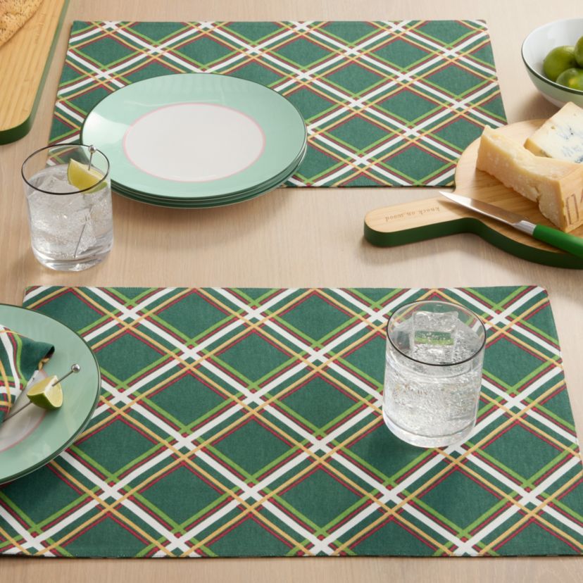 Acrobat Plaid Holiday 4-Pack Placemat Set 13”x19” Green/Red 
