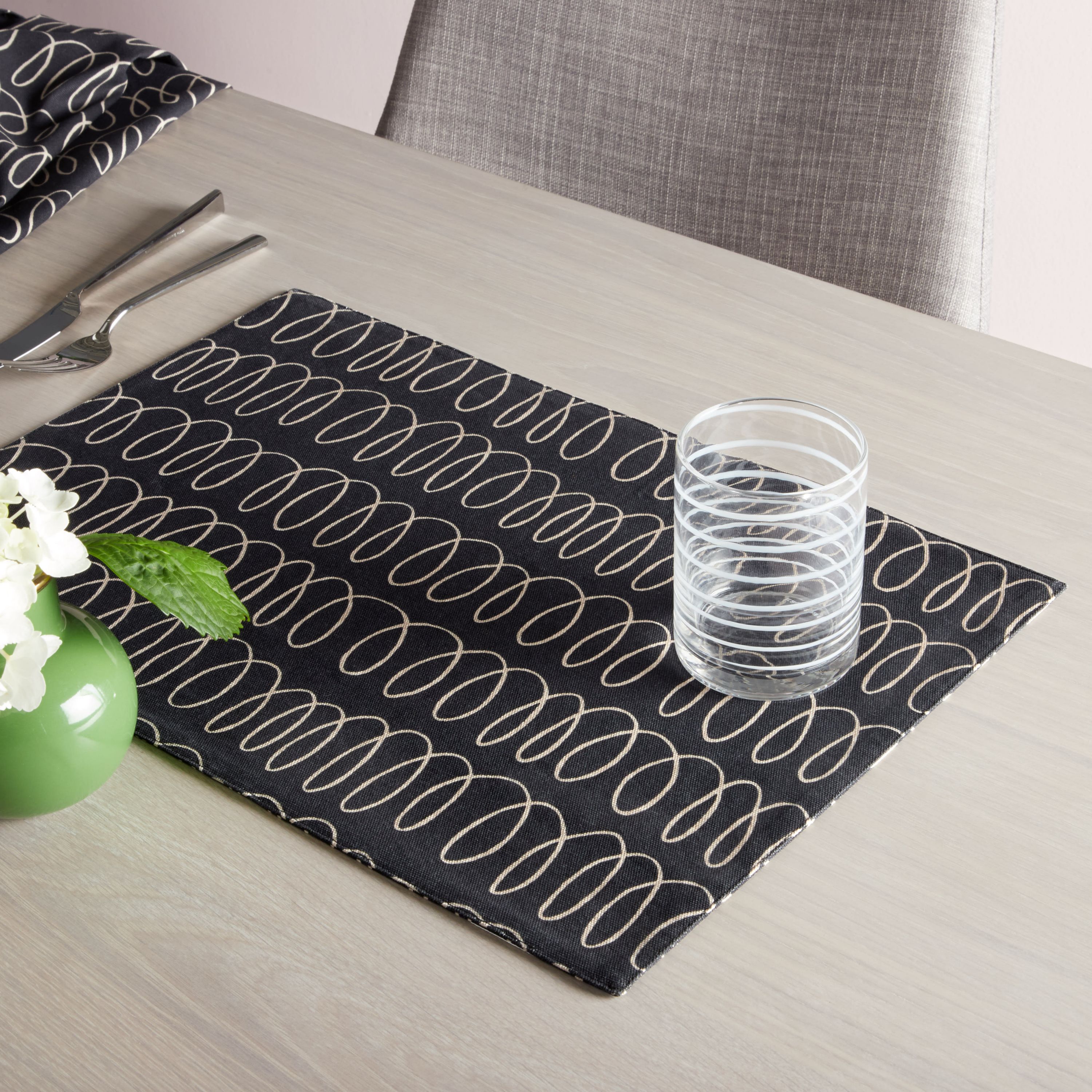 In The Loop Rose Placemat Set
