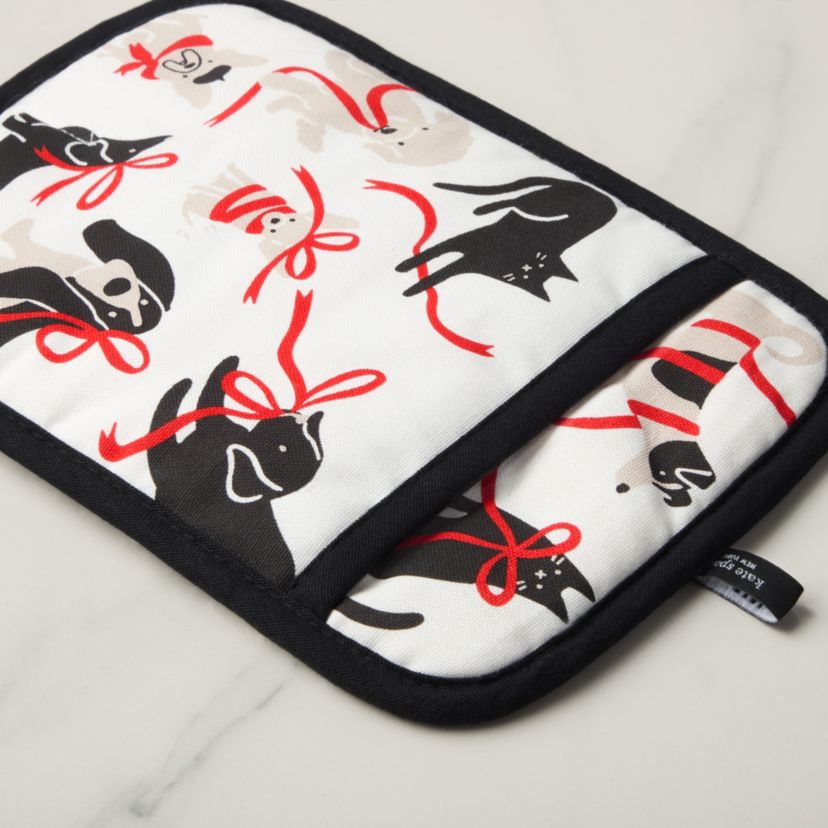 Holiday Pets Black/White/Red Kitchen Towels, Oven Mitt, and Pot Holder Set 