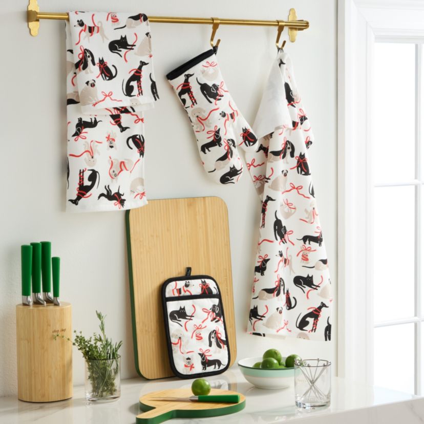 Holiday Pets Black/White/Red Kitchen Towels, Oven Mitt, and Pot Holder Set 