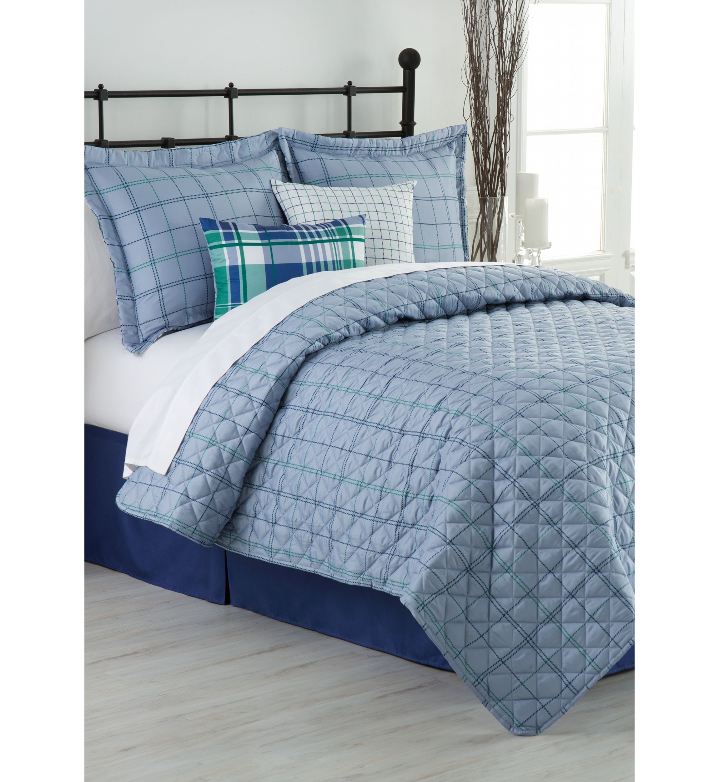 Westmont King Reversible 6-Piece Bed-In-A-Bag Quilt