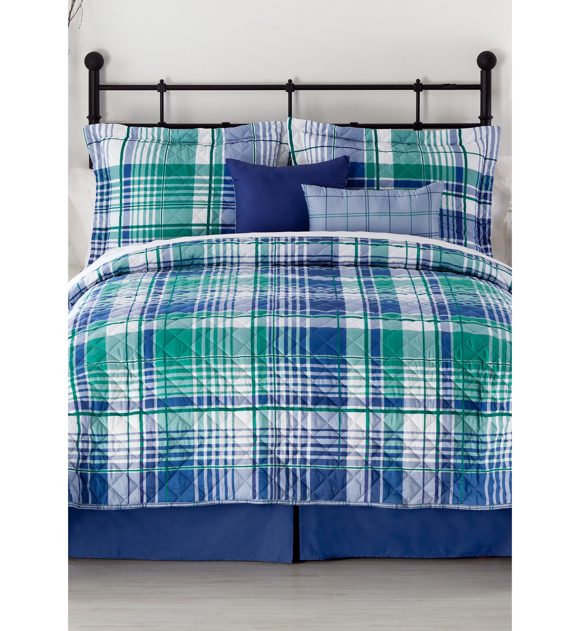 Westmont King Reversible 6-Piece Bed-In-A-Bag Quilt