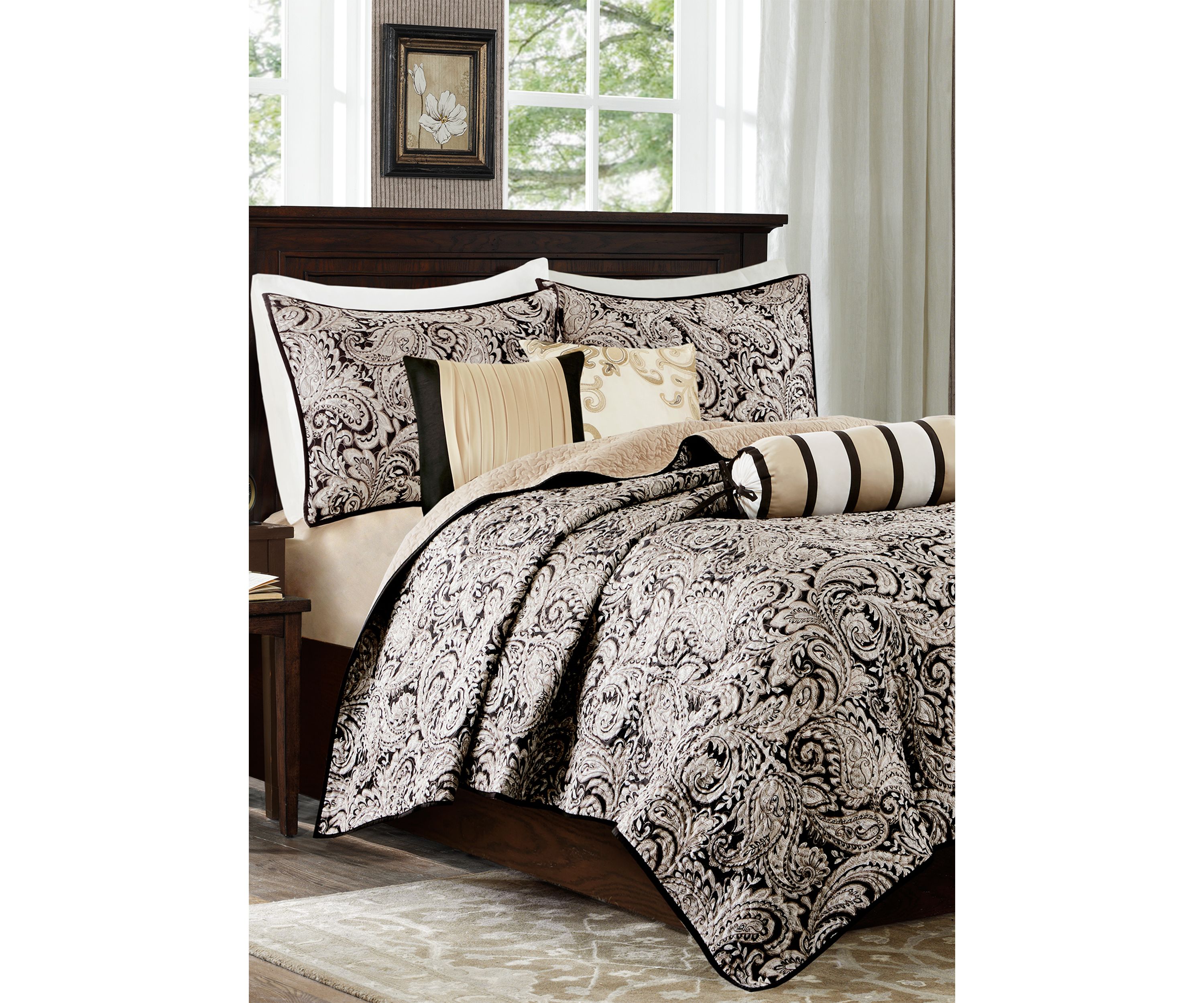 Aubrey 6 Piece Jacquard Quilt Set with Throw Pillows