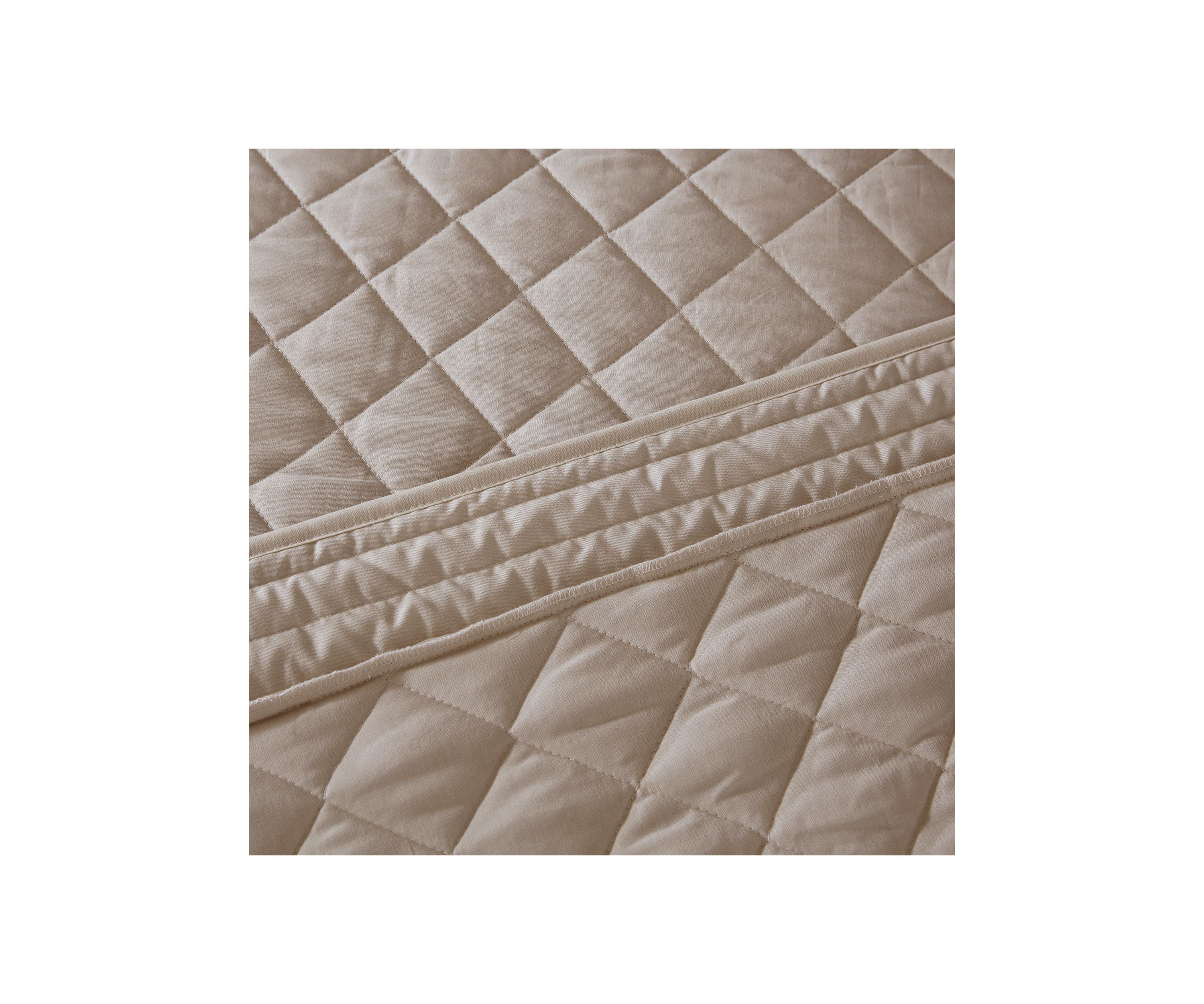 Breanna 4-Piece Tailored Bedspread Set Khaki