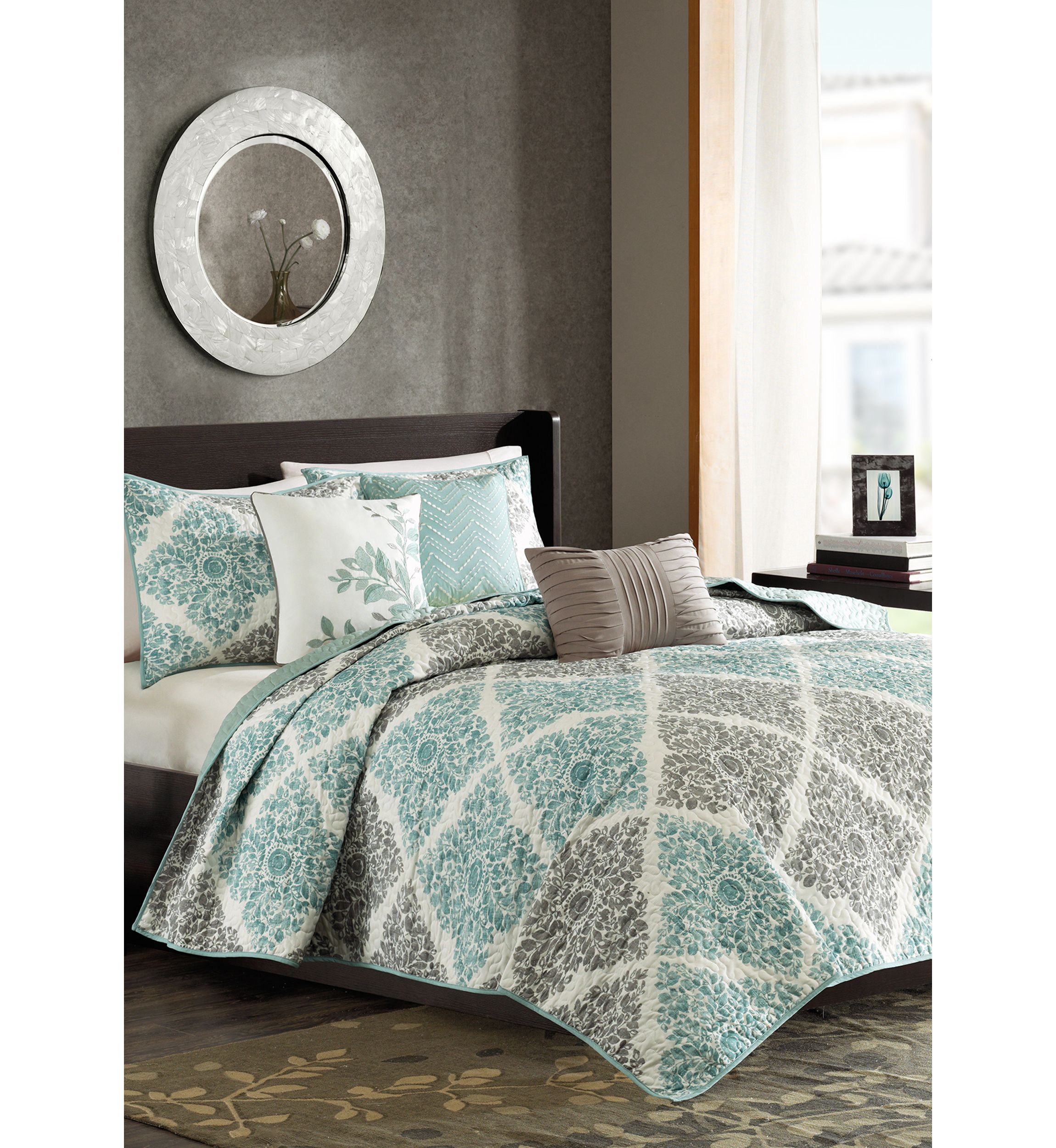 Claire 6-Piece Quilted Coverlet Set
