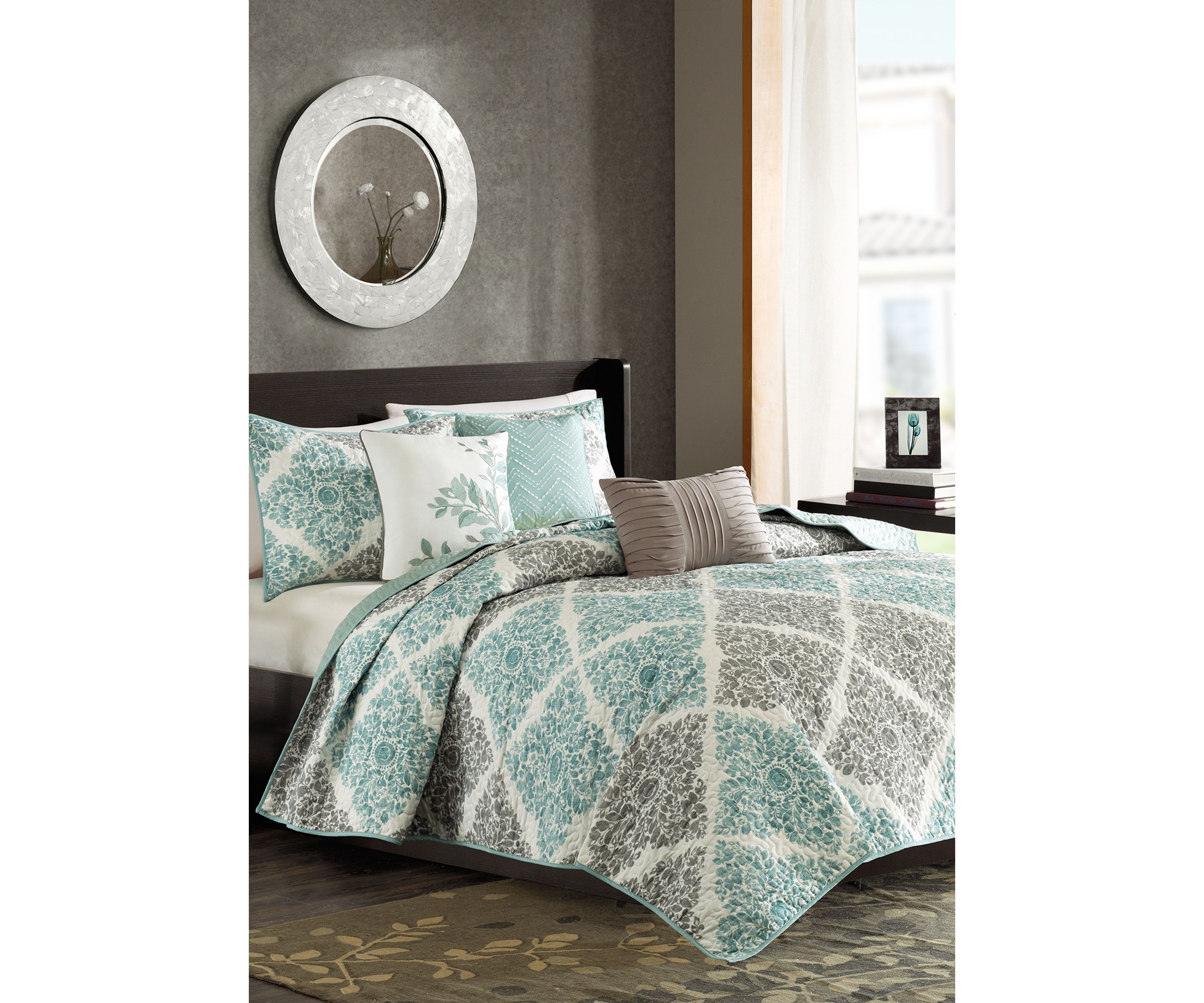 Claire 6-Piece Quilted Coverlet Set