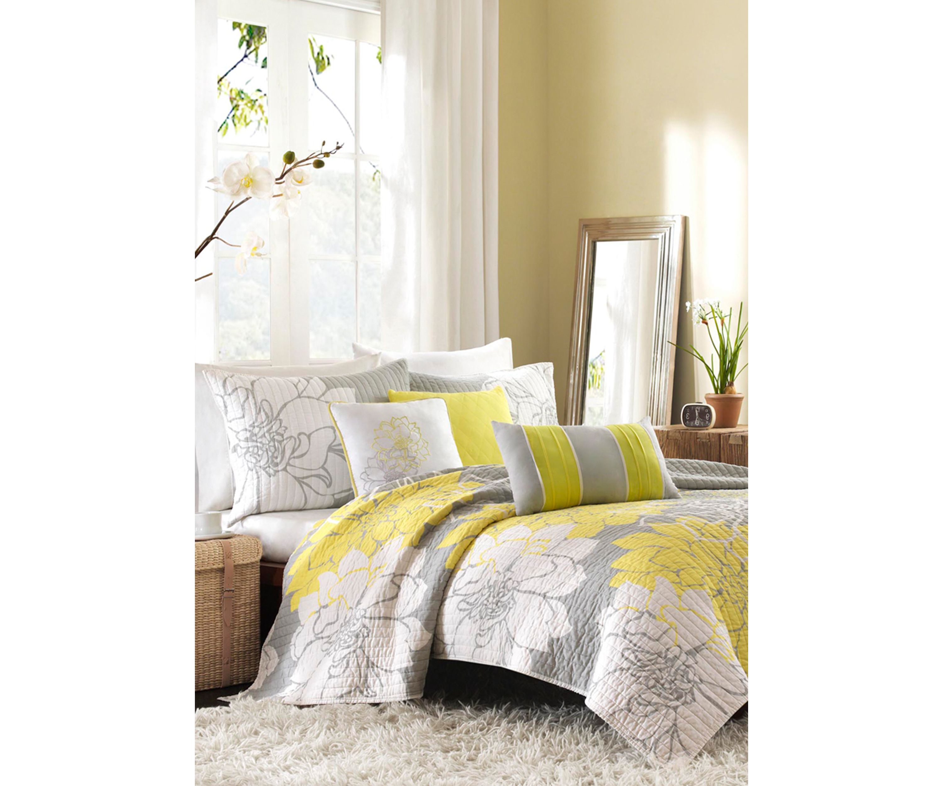 Lola Cotton Sateen Soft Floral Print 6 Piece Quilt Set