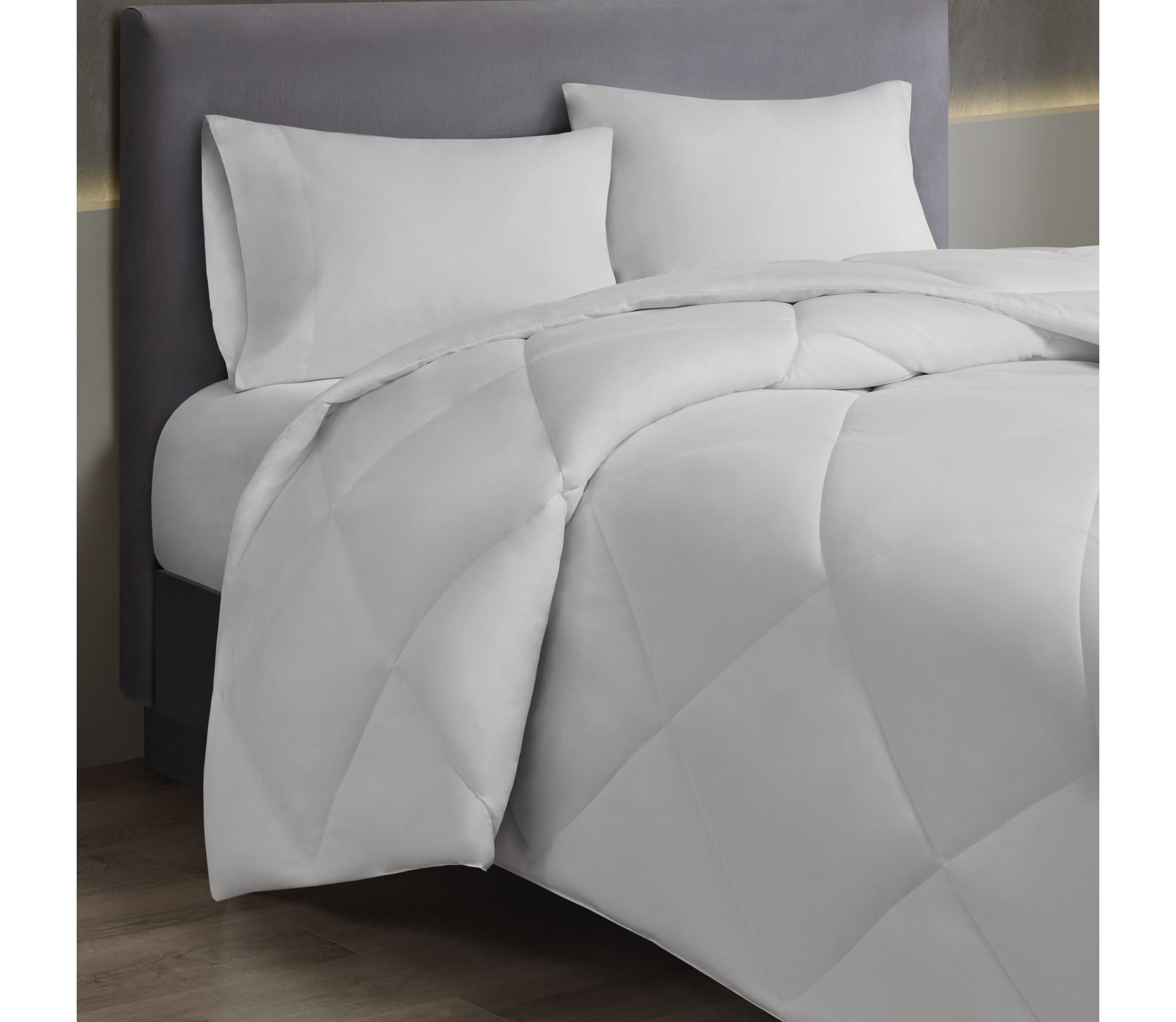 Oversized Down Alt Comforter with HeiQ Smart Temp Treatment