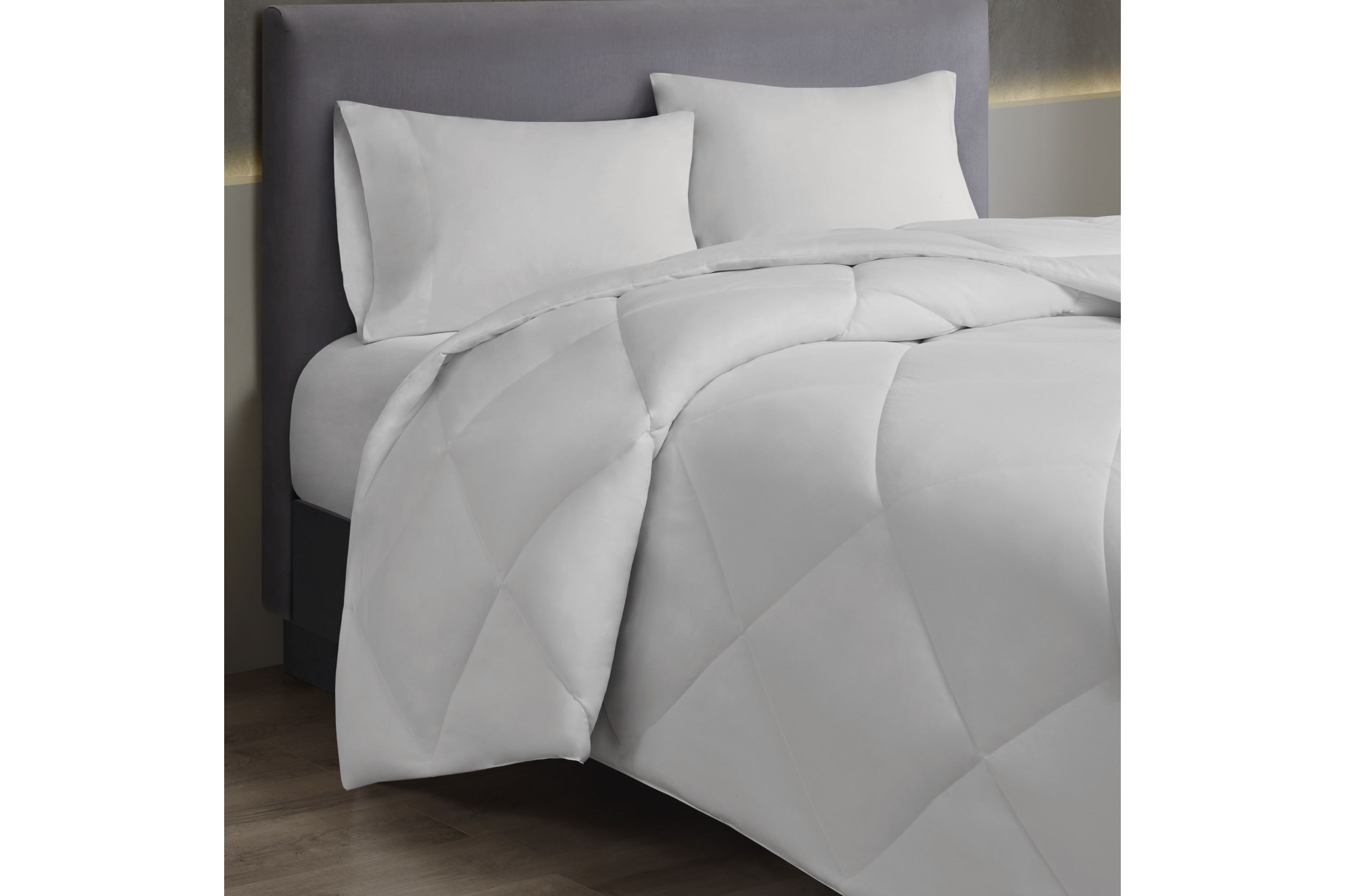 Oversized Down Alt Comforter with HeiQ Smart Temp Treatment