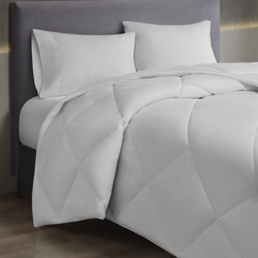 Oversized Down Alt Comforter with HeiQ Smart Temp Treatment
