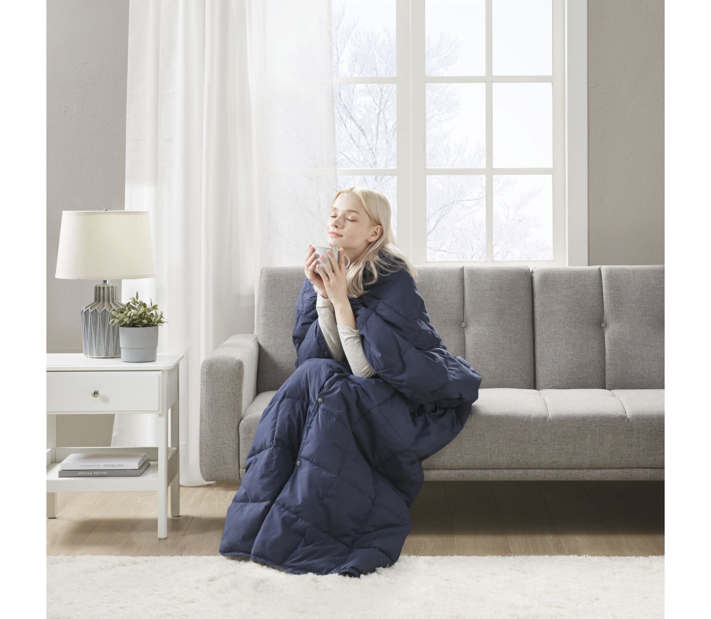 Hadly Wearable Multipurpose Throw