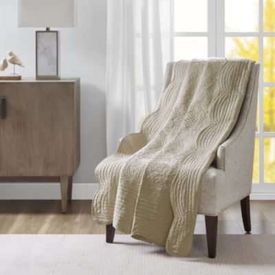 Madison Park Tuscany Oversized Quilted Throw with Scalloped Edges