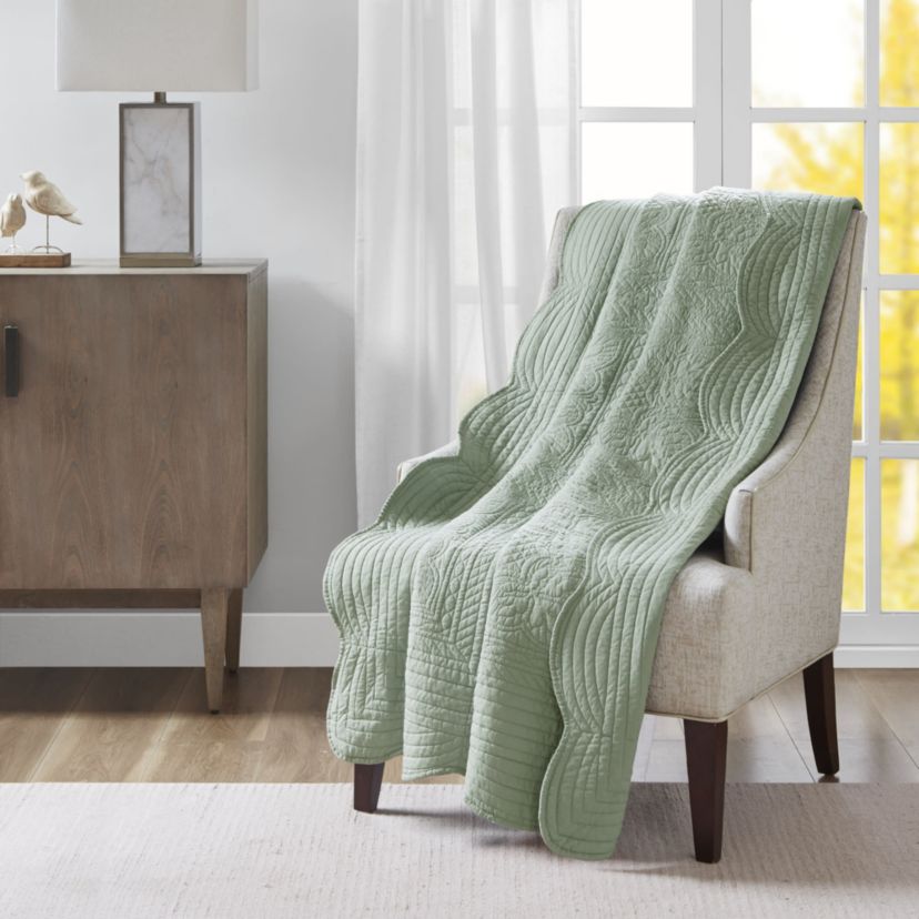 Tuscany Oversized Quilted Throw with Scalloped Edges