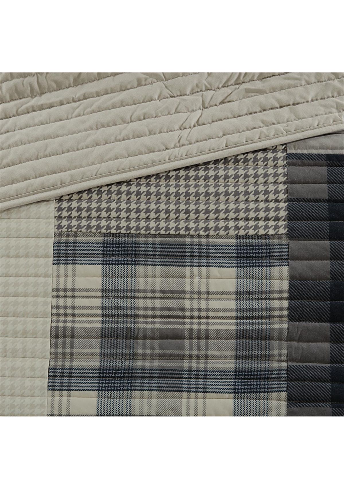 Winter Hills 3-Piece Quilt Mini Set