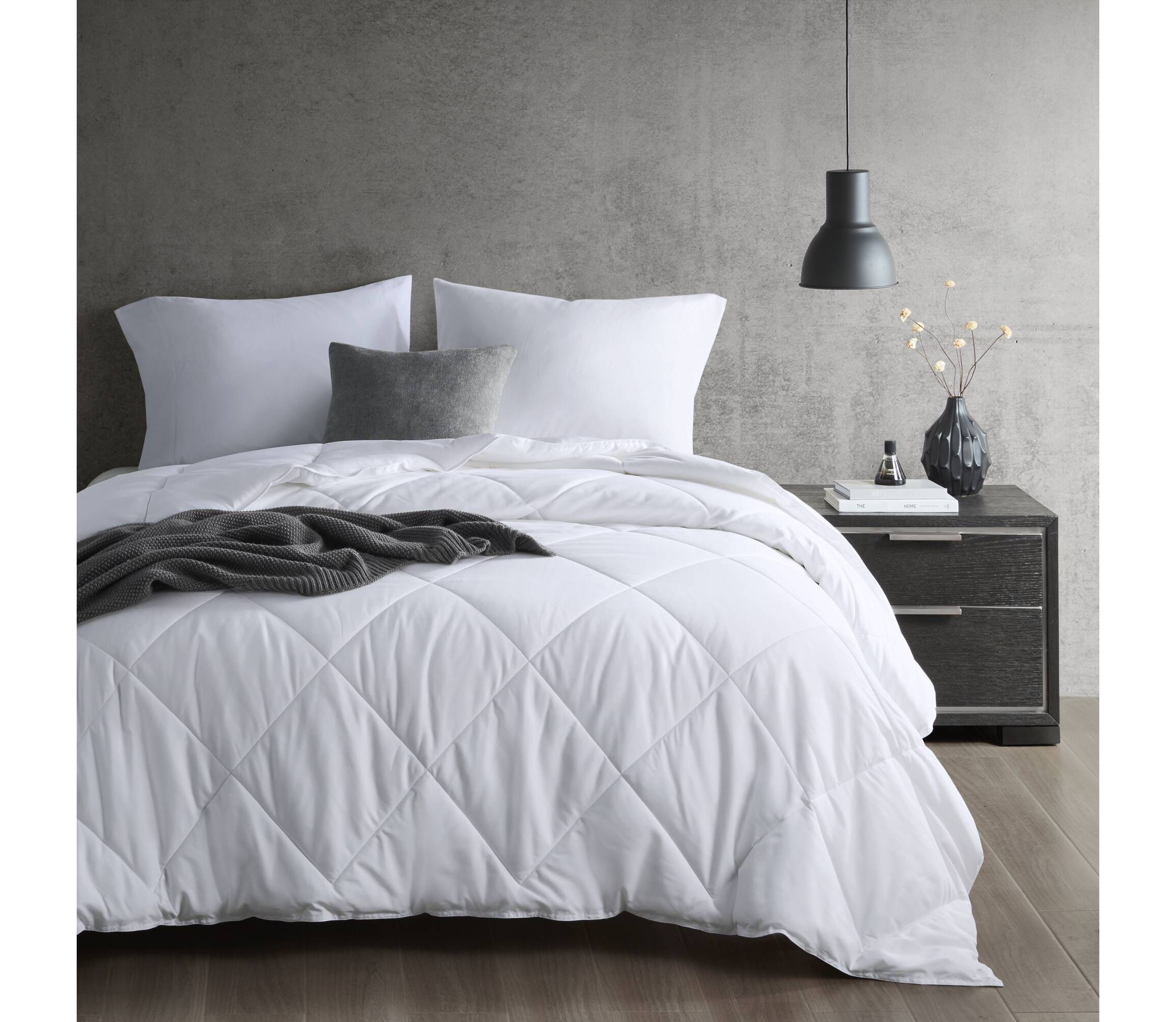 Cooling Touch Oversized Down Alternative Comforter