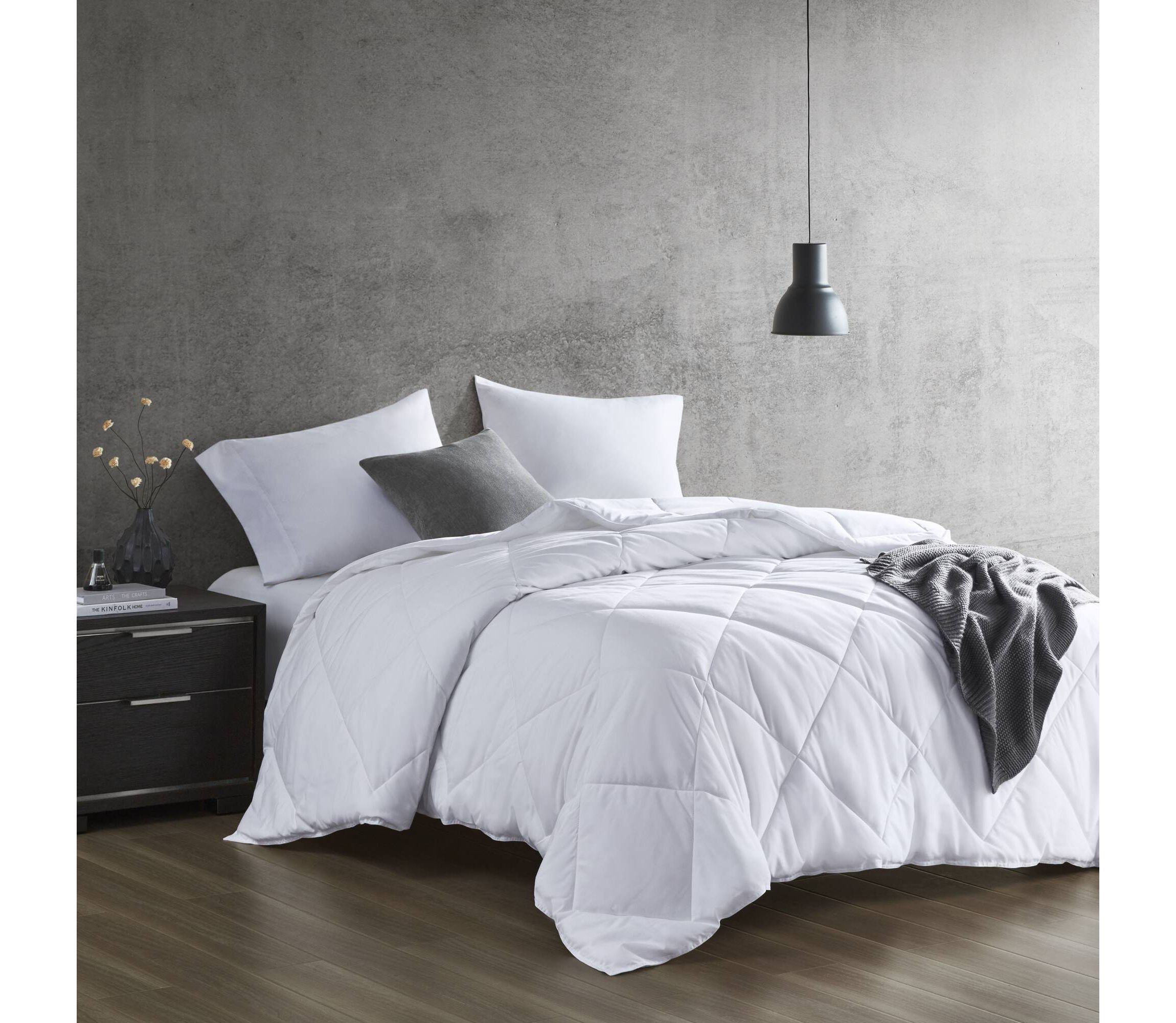 Cooling Touch Oversized Down Alternative Comforter