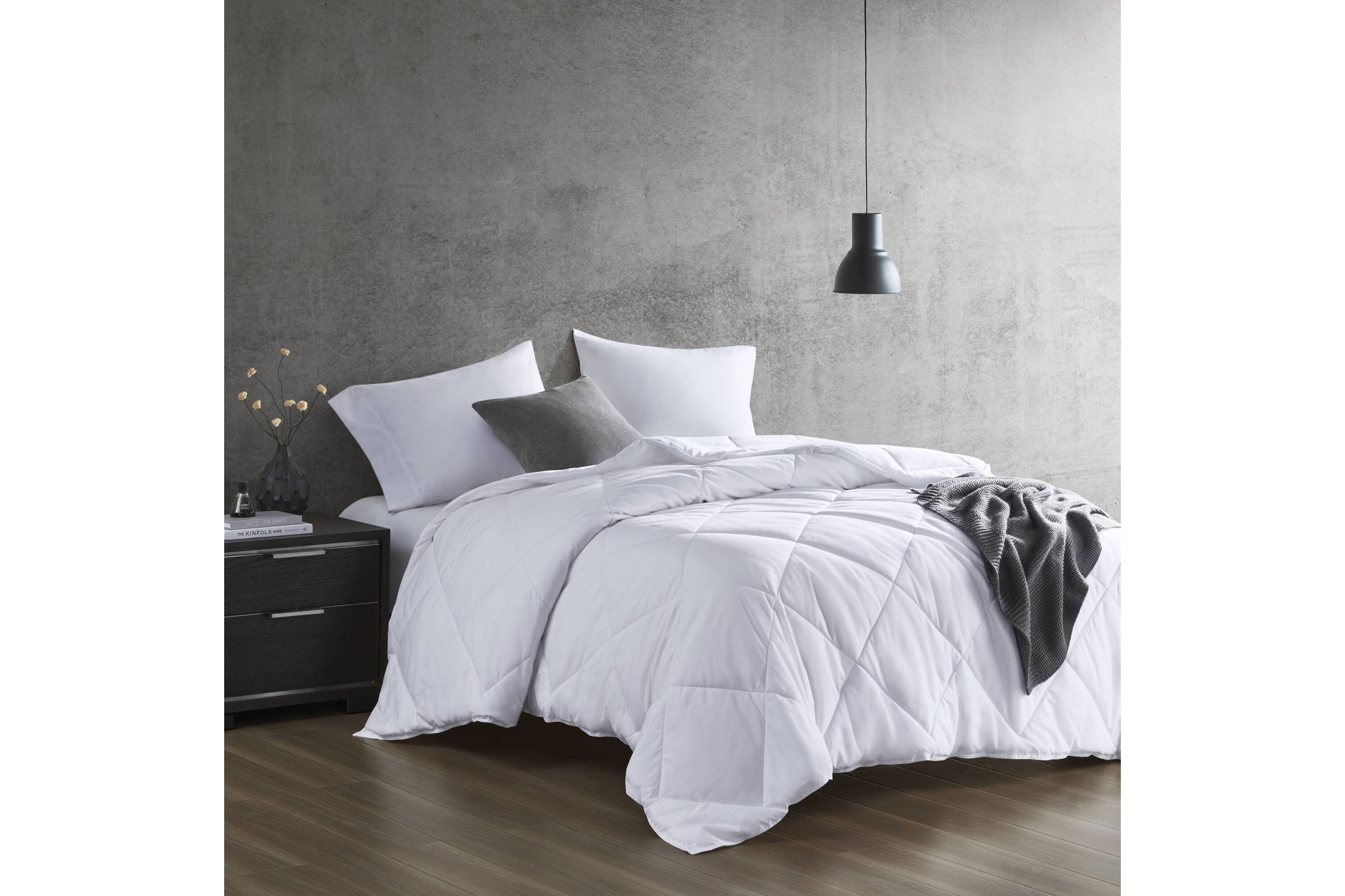 Cooling Touch Oversized Down Alternative Comforter