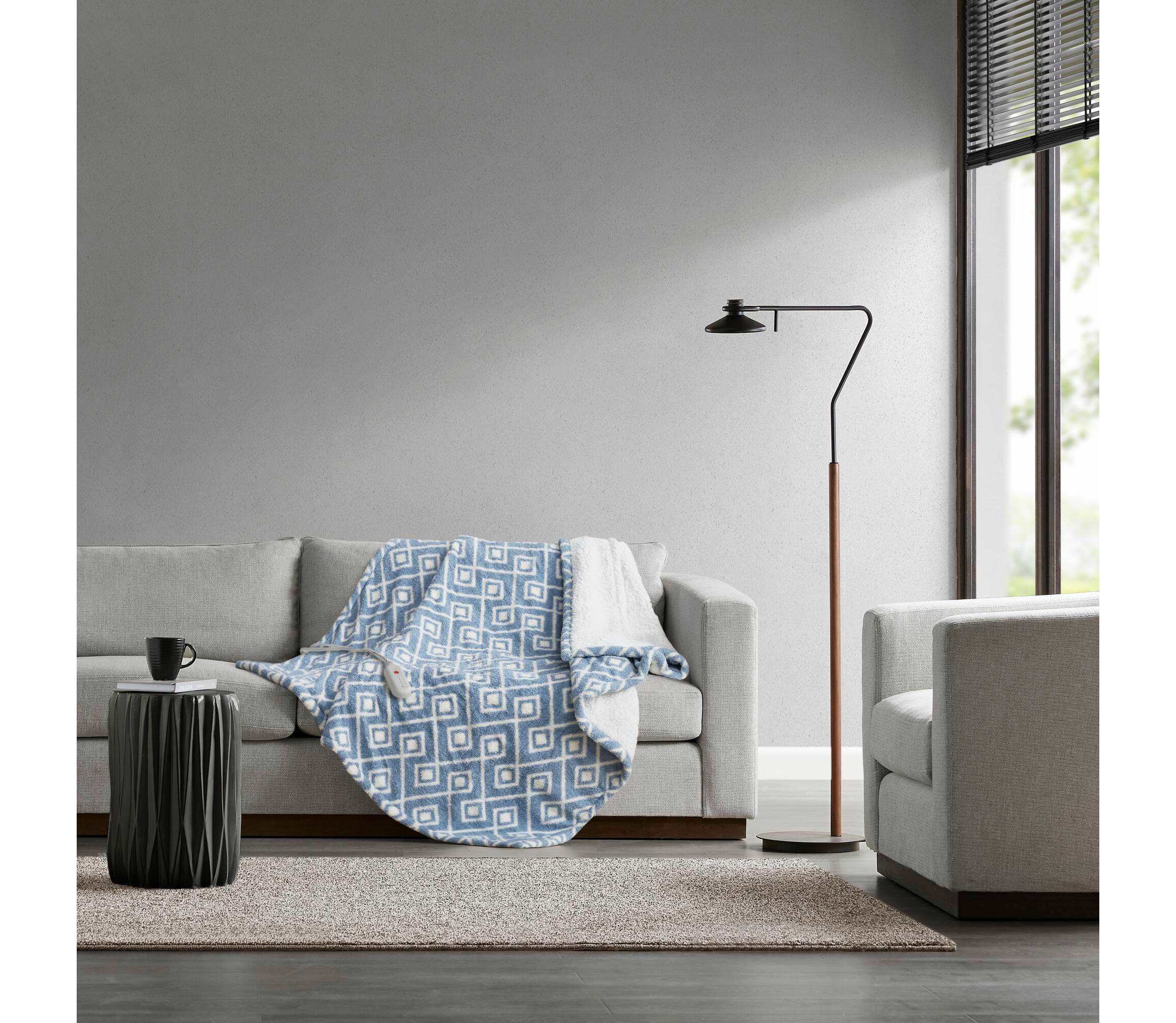 Amira Dream Soft Heated Throw
