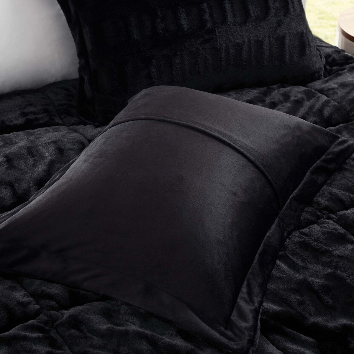Gia Solid Faux Fur Comforter Mini Set