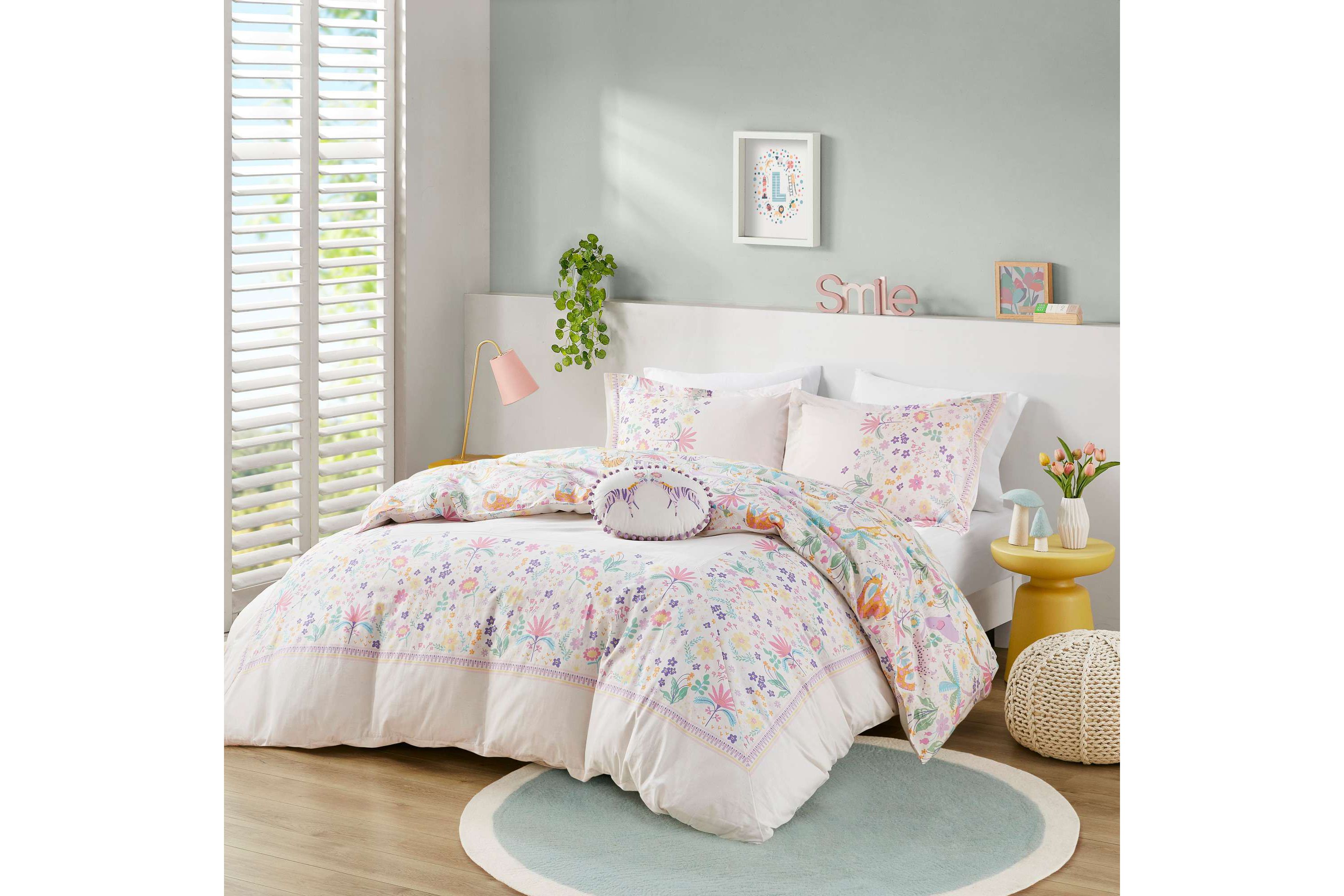 Lulu Floral Reversible Cotton Duvet Cover Set with Throw Pillow