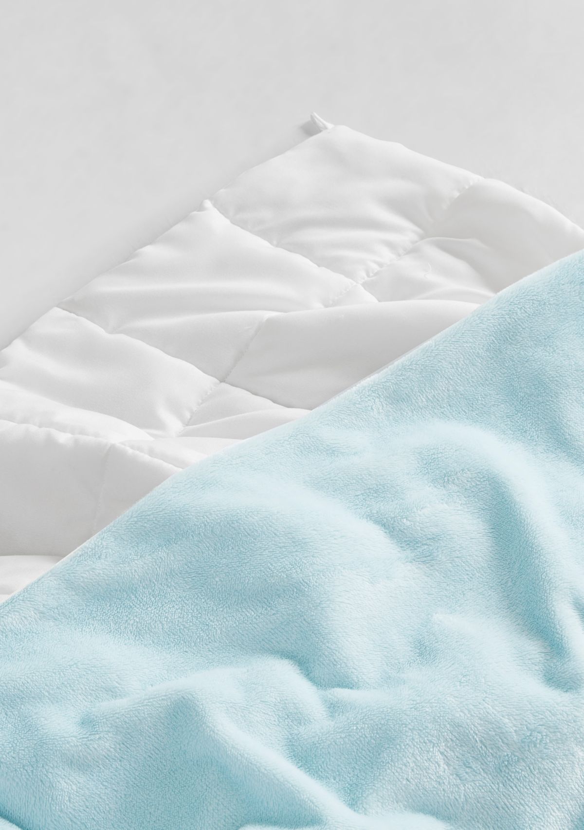 18 lb Plush Weighted Blanket 