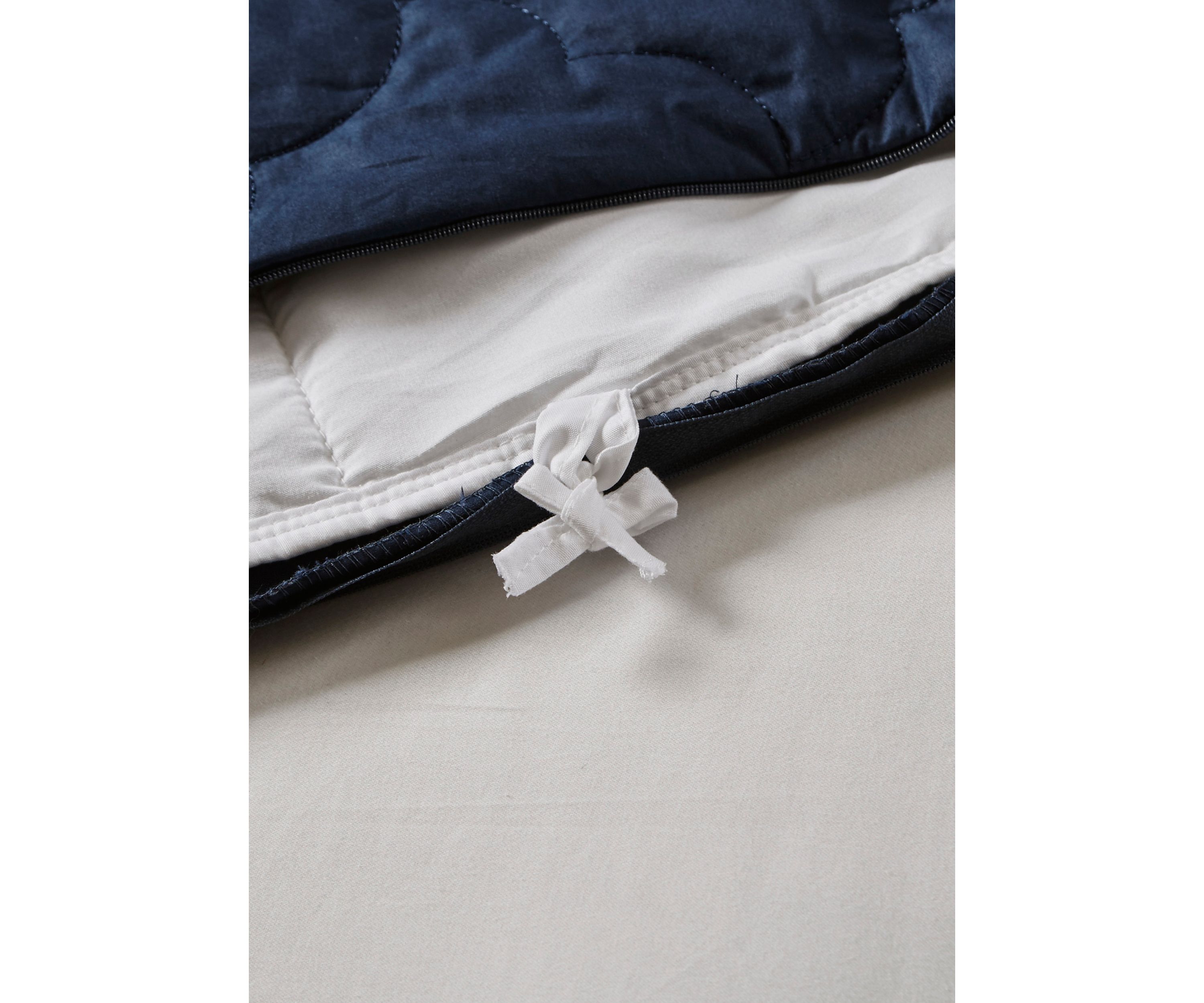 Deluxe Quilted Cotton 12 lb Weighted Blanket