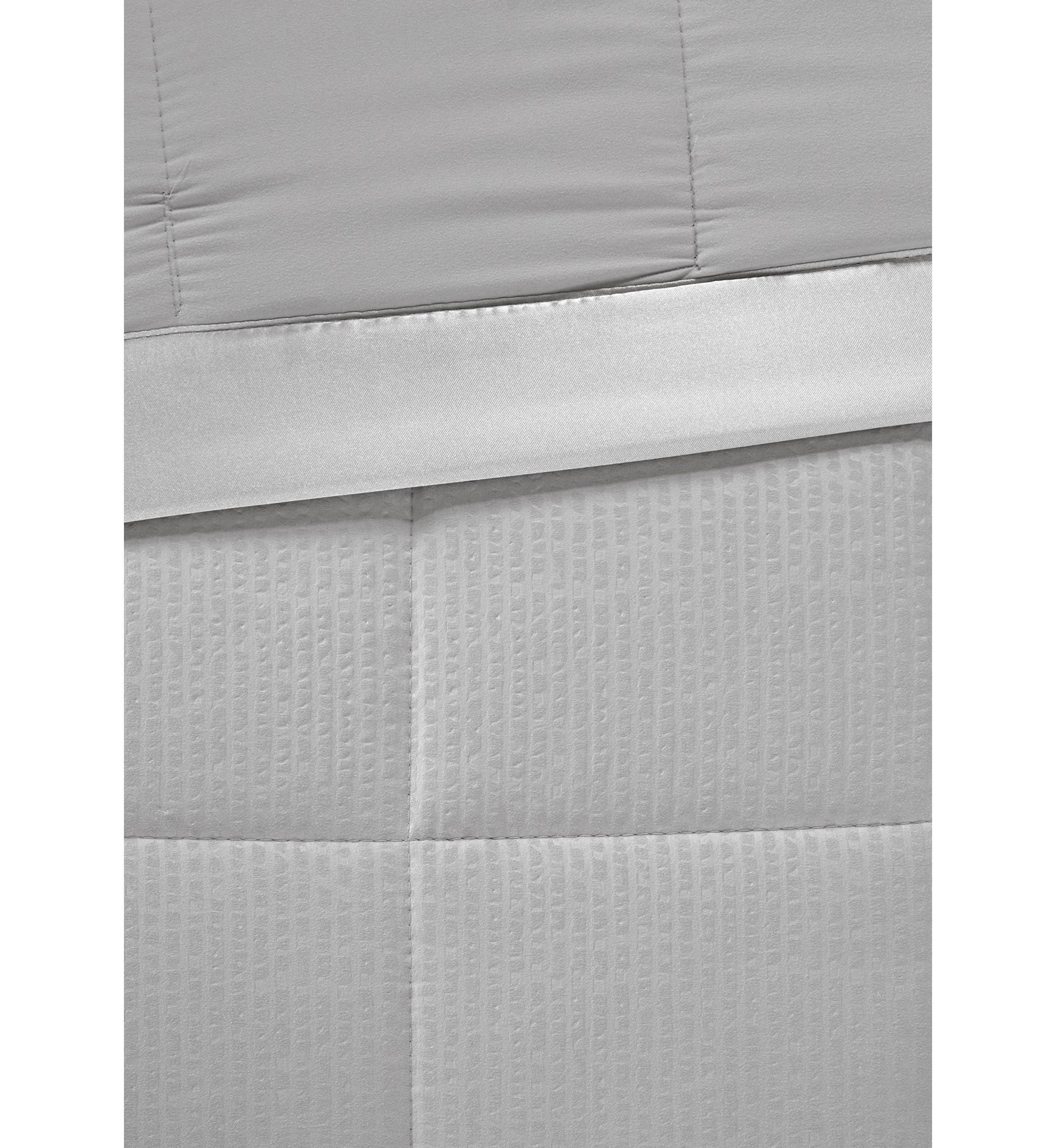 Cambria Premium Oversized Hypoallergenic Down Alternative Blanket with 3M Scotchgard