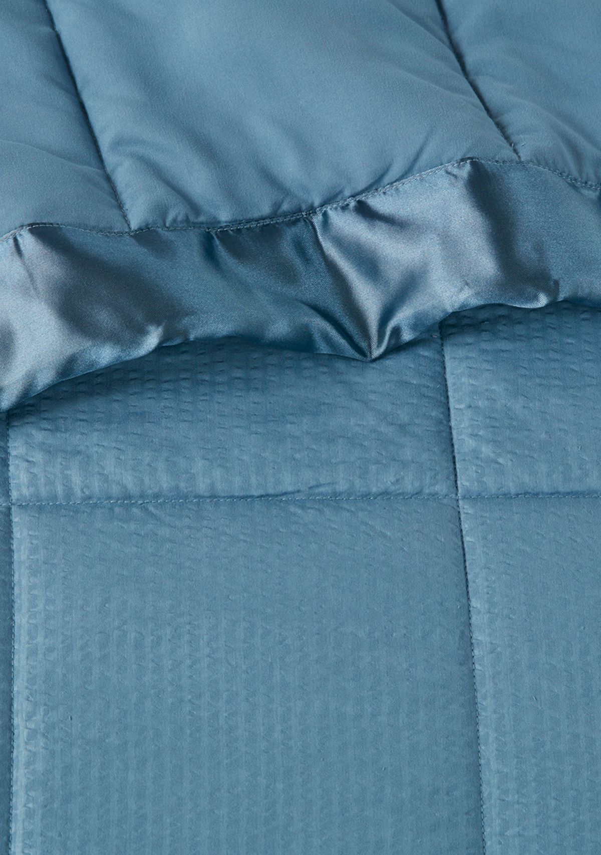 Cambria Premium Oversized Hypoallergenic Down Alternative Blanket with 3M Scotchgard